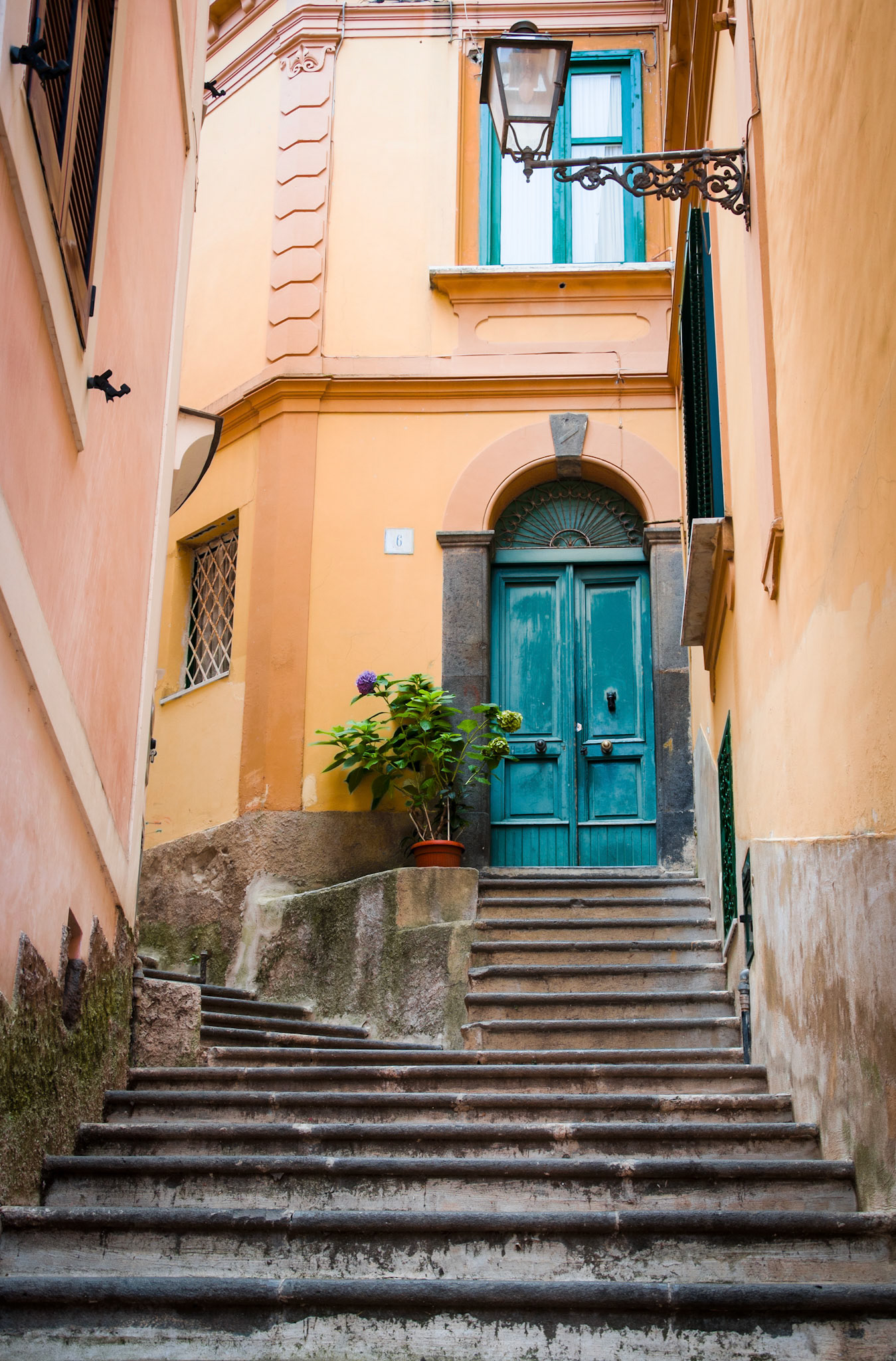 If you lived here, you would need to be very fit as to get anywhere you have many many steps to get anywhere.