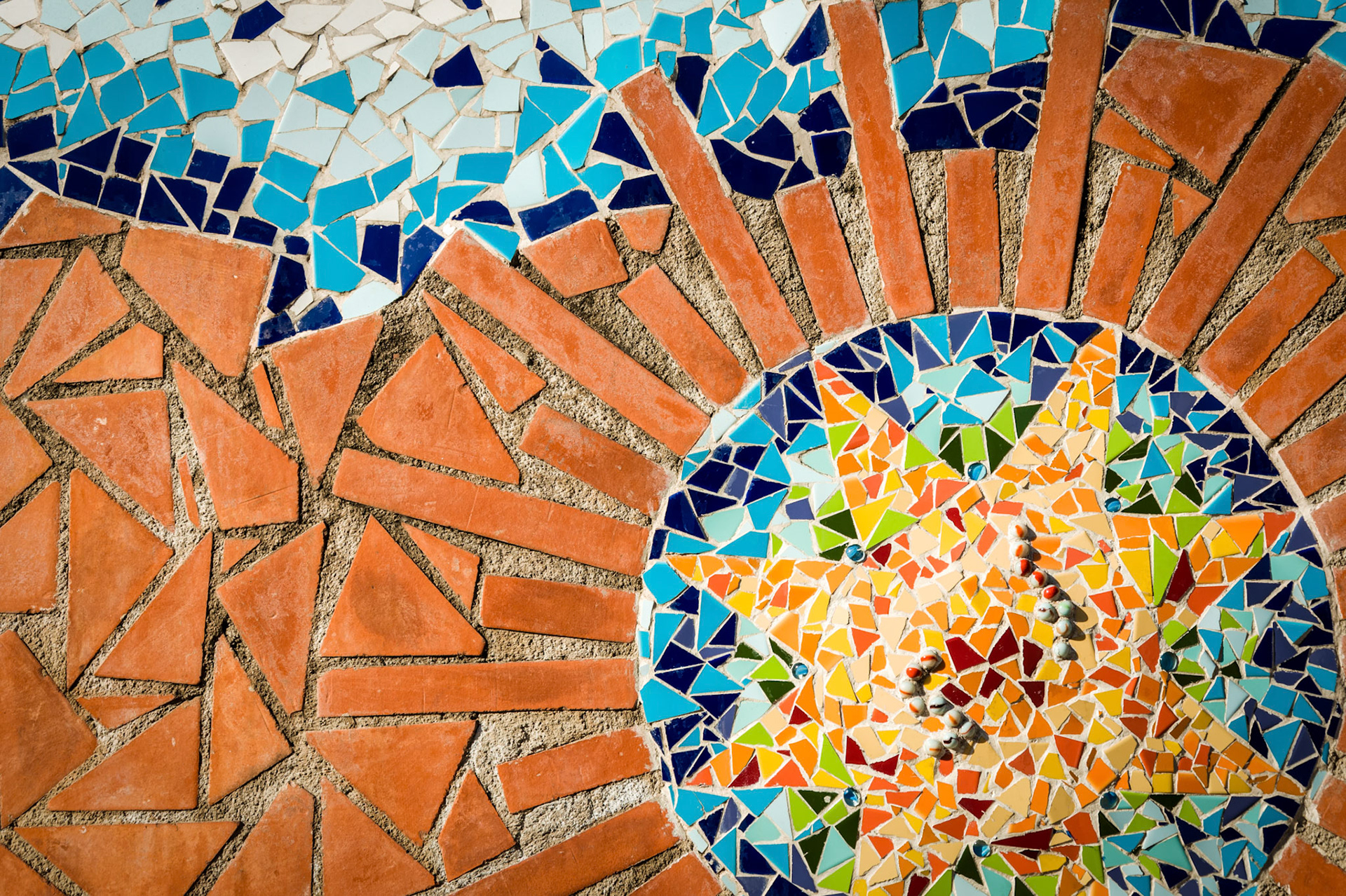 Sunshine In The Wall