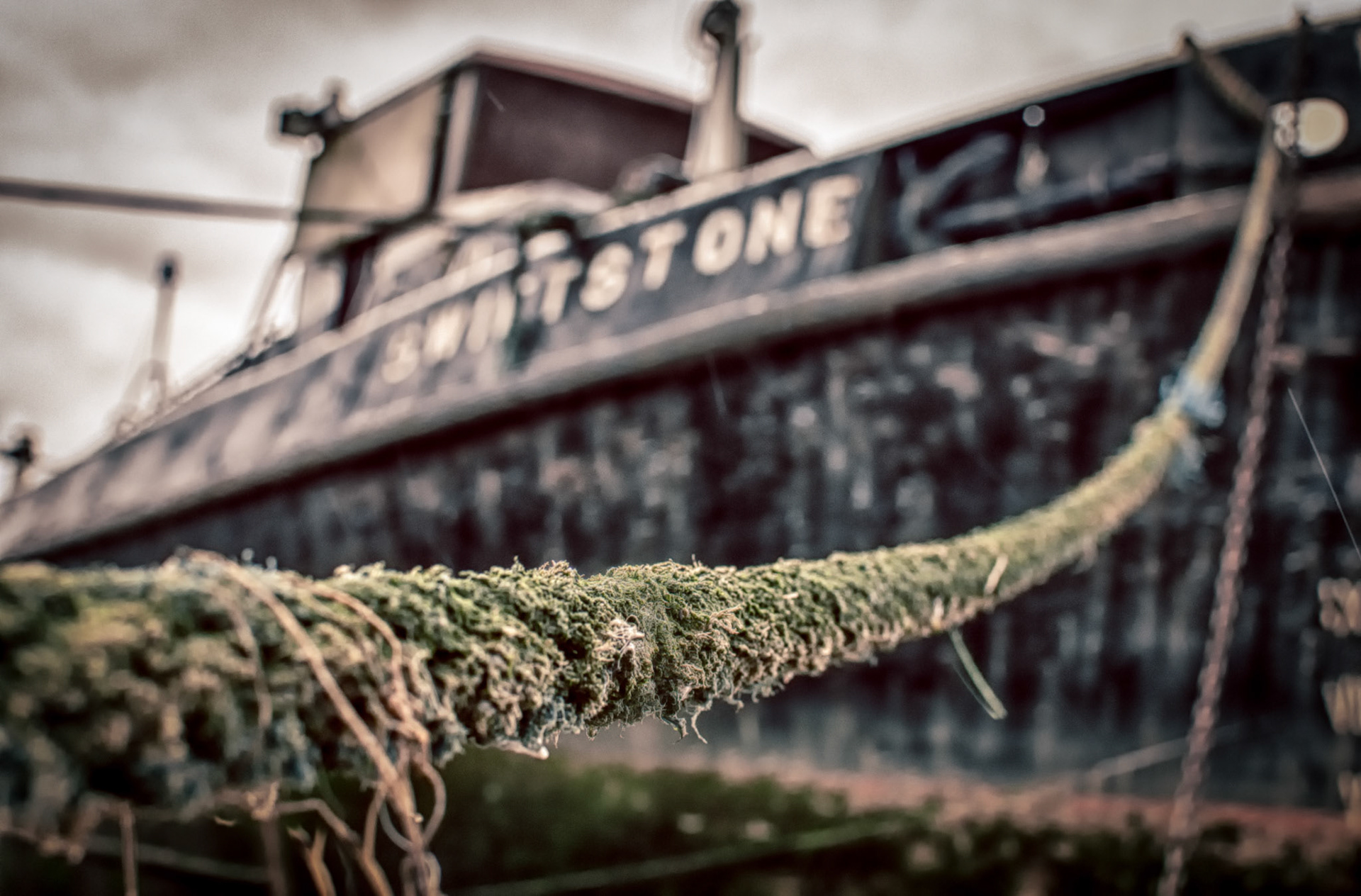 Tie Me Rusty Boat Down (Sport)