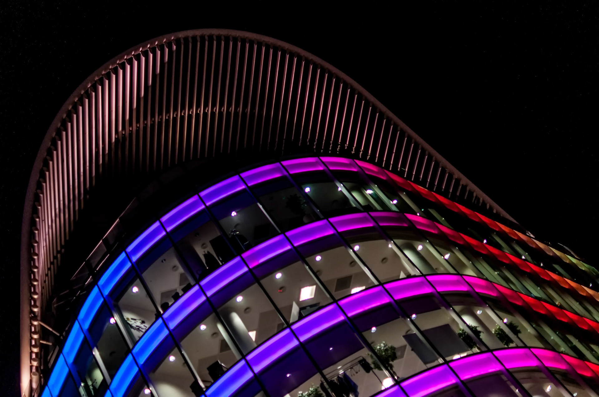 Curves and Colours at Night