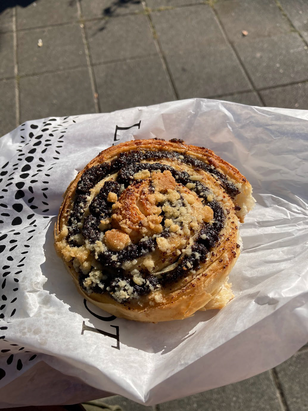 a poppyseed streusel pastry that brought me LIFE