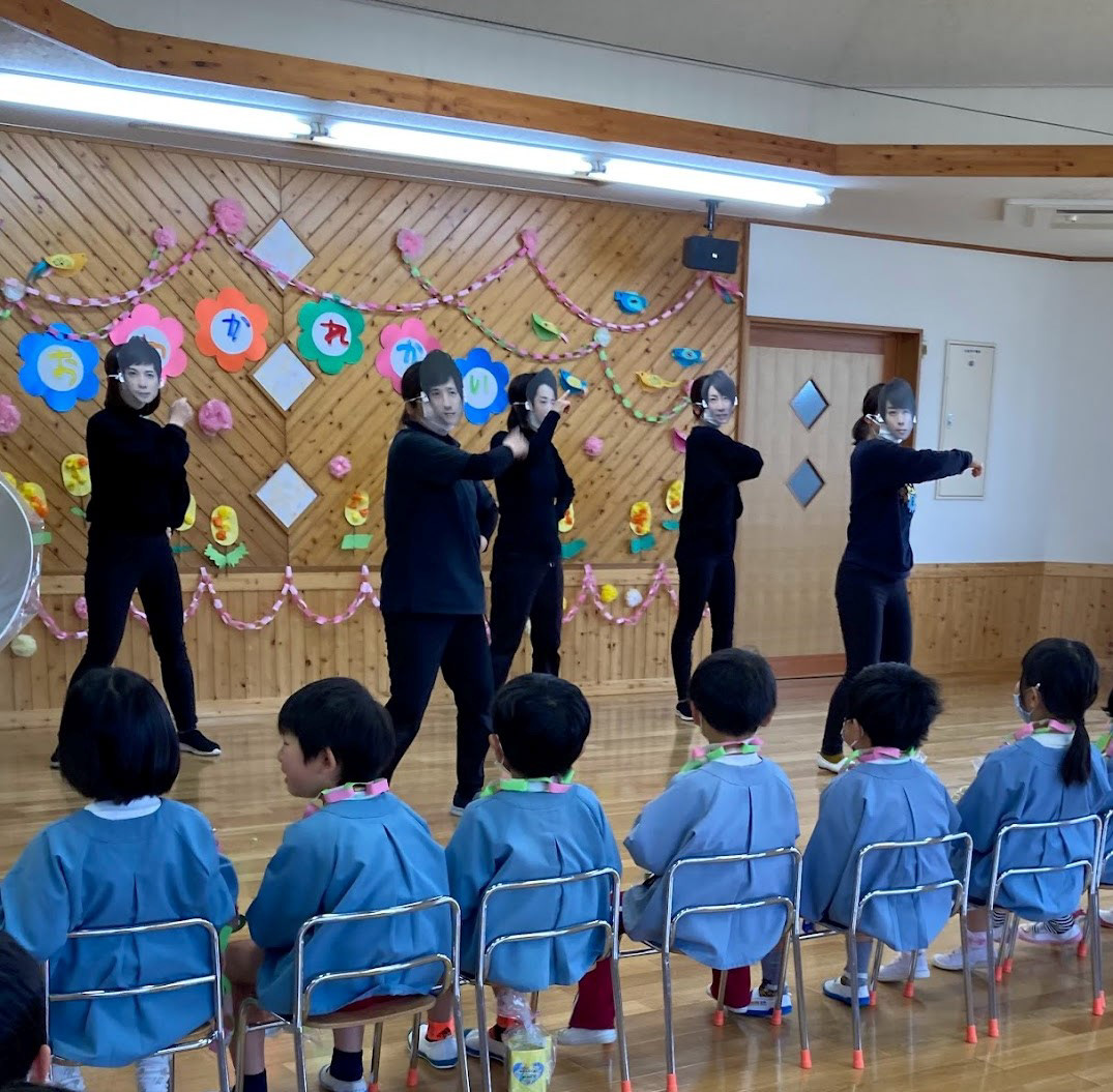 the owakarekai where teachers did a "performance" for the kids. We couldn't hear anything over the kids' crying.