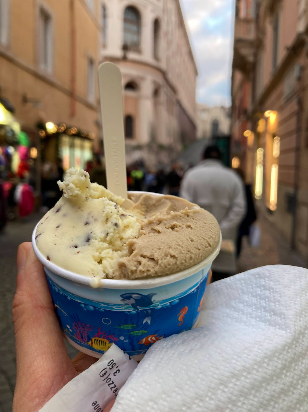 gelato (1st round, straciatella and coffee)