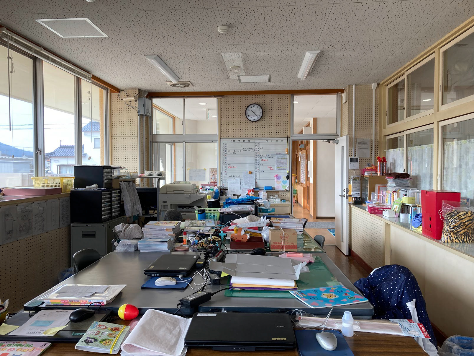 the teacher's lounge at hoikuen