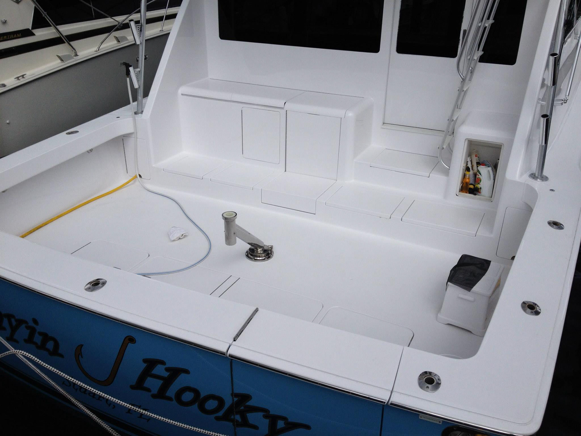 61' Viking Mezzanine Deck