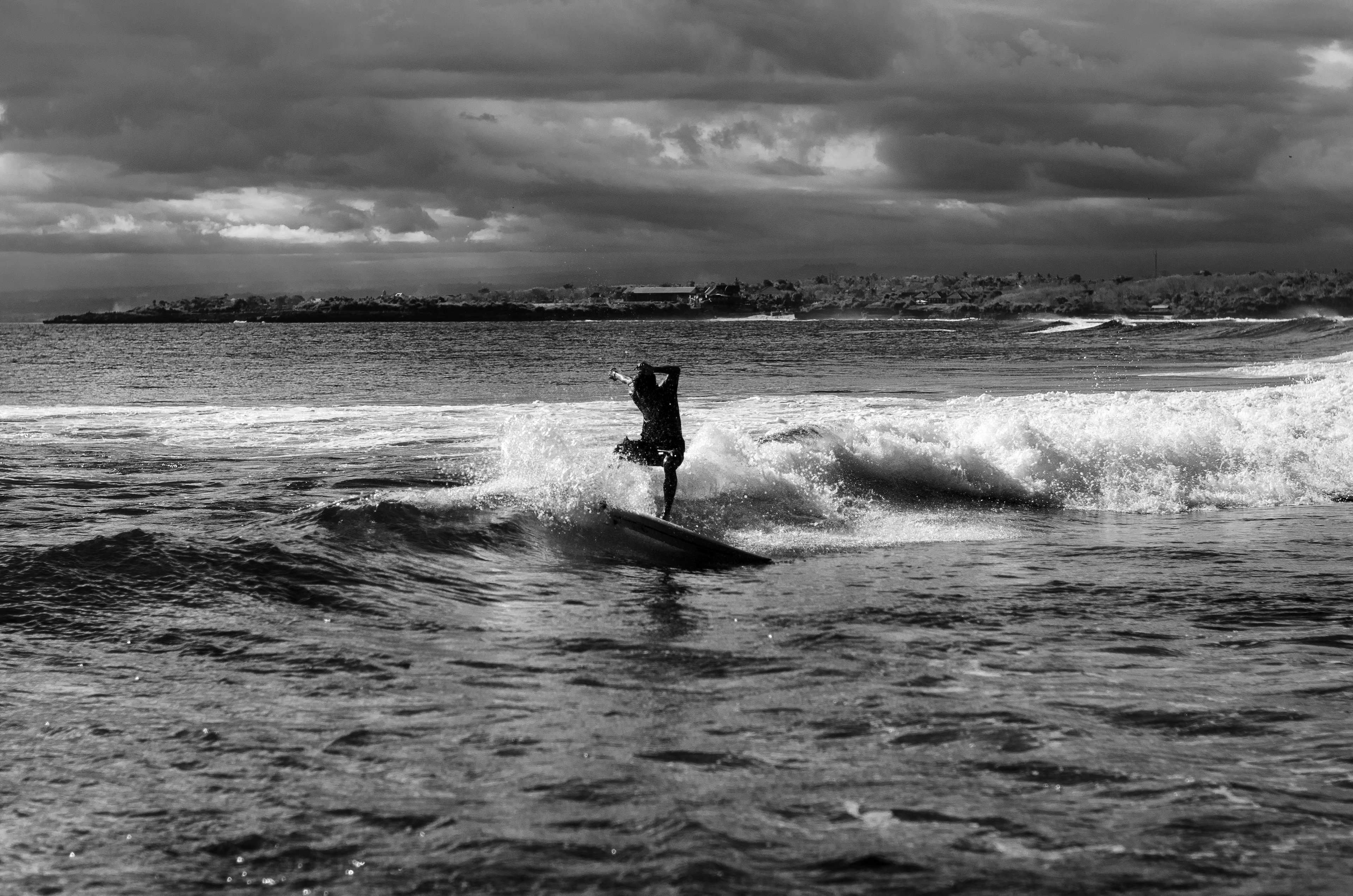 Surfer. Nusa Ceningan, Indonesien (2022)