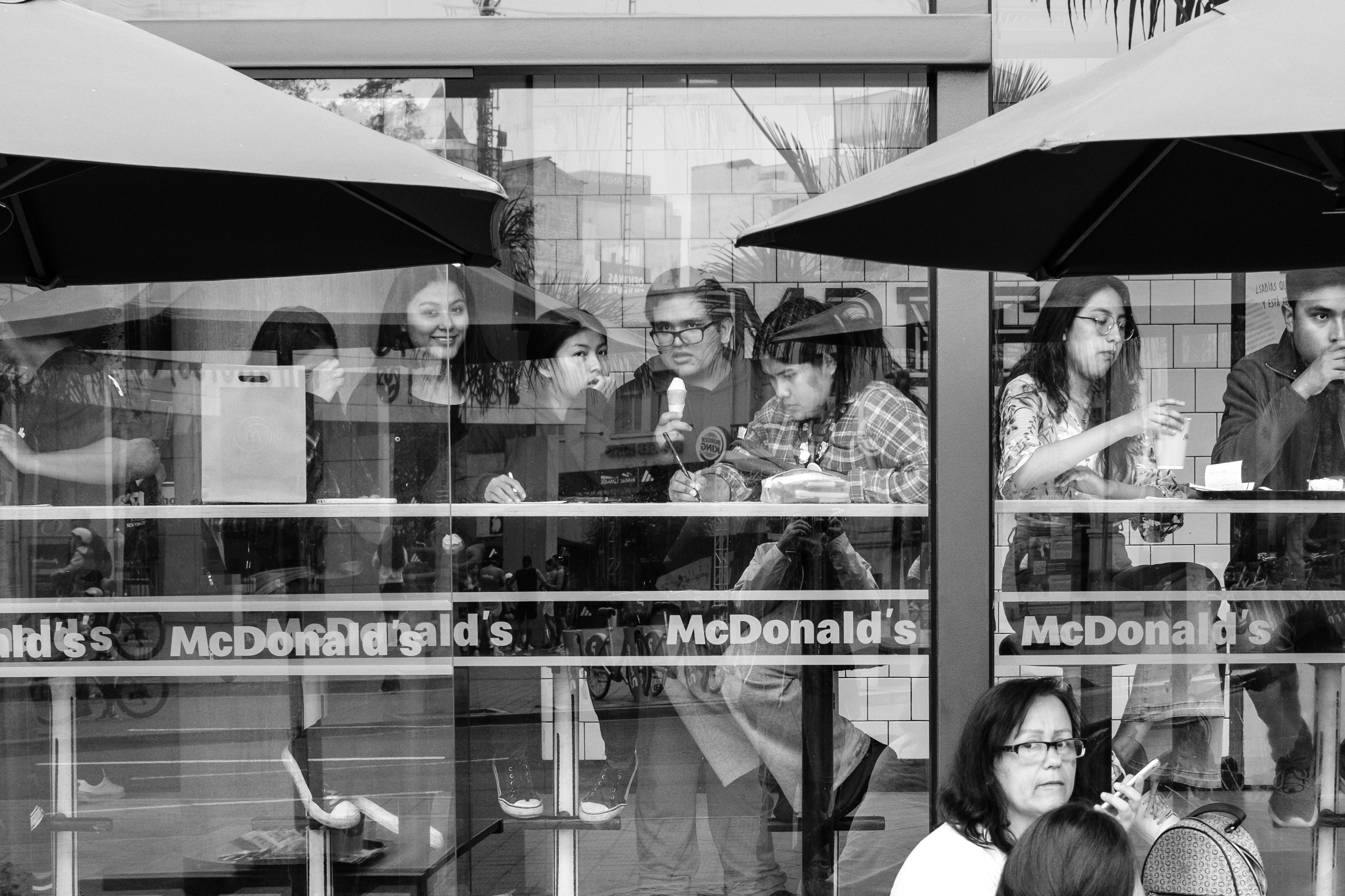 Una entre Muchos / One Among Many