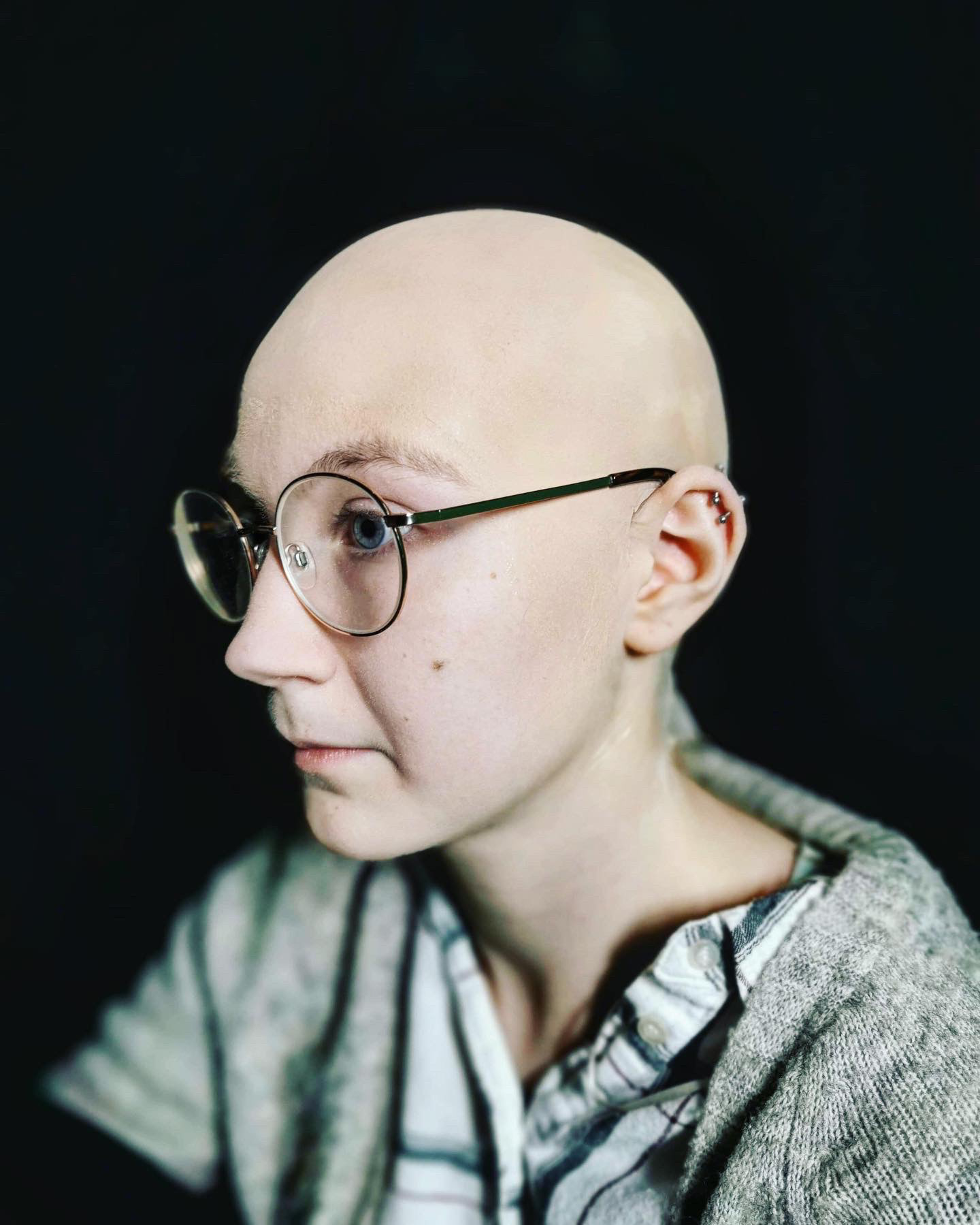 Bald cap application