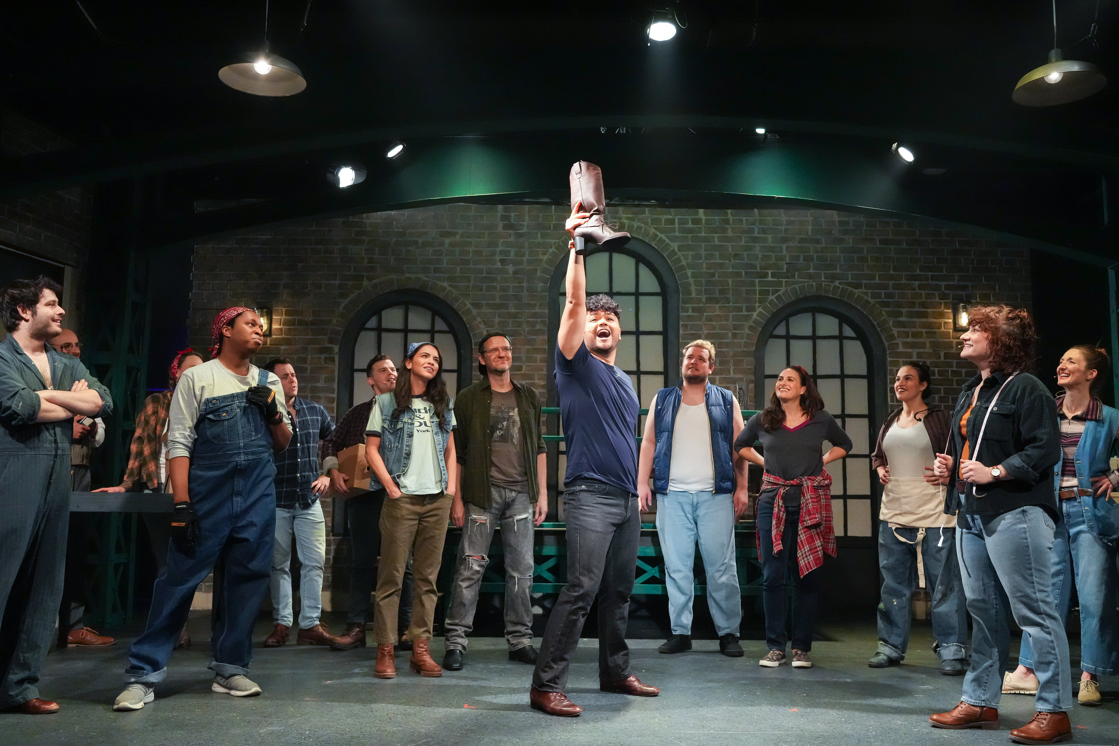 KINKY BOOTS, The Gallery Players (photo by Steven Pisano)