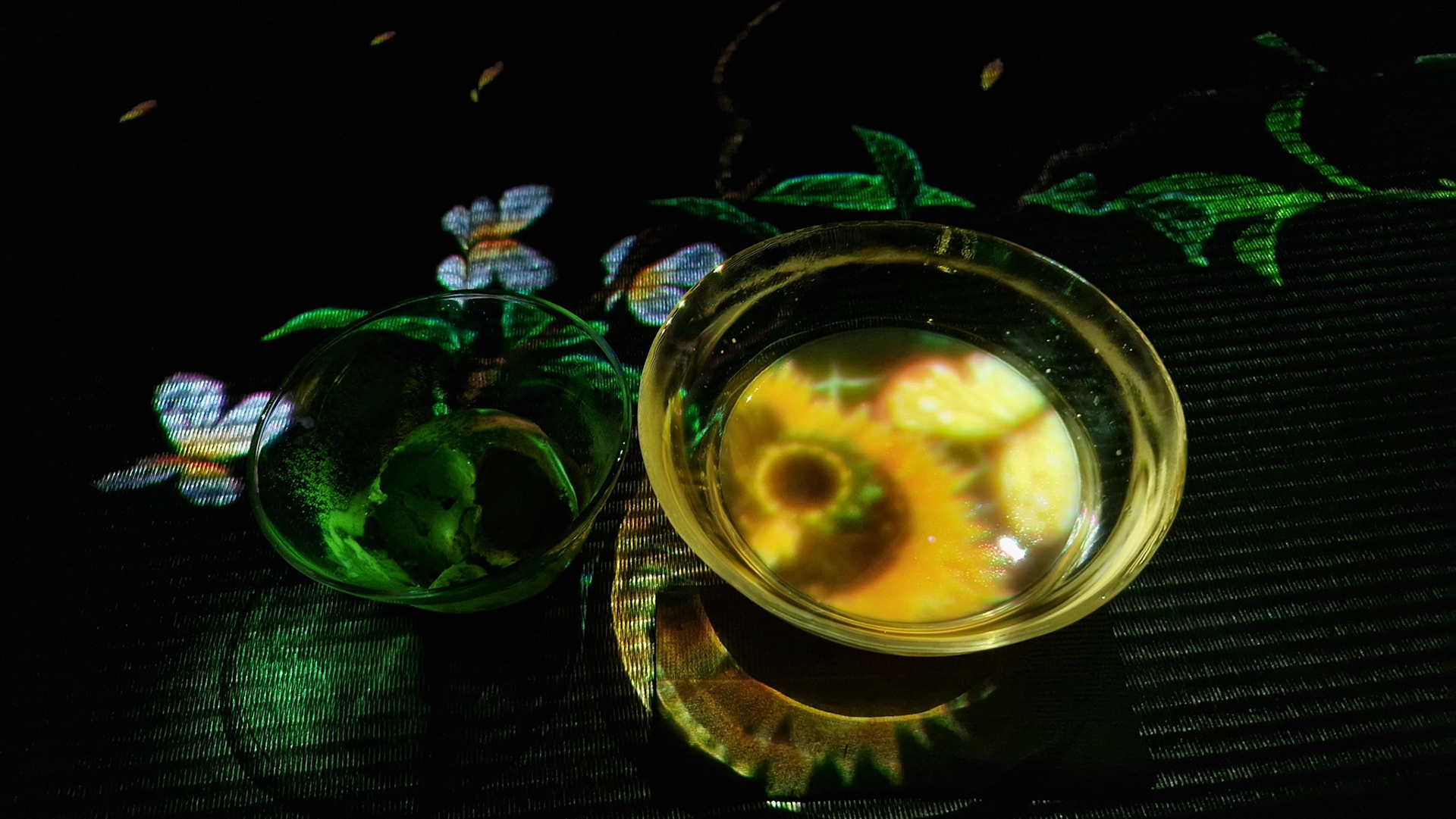 Illuminated tea