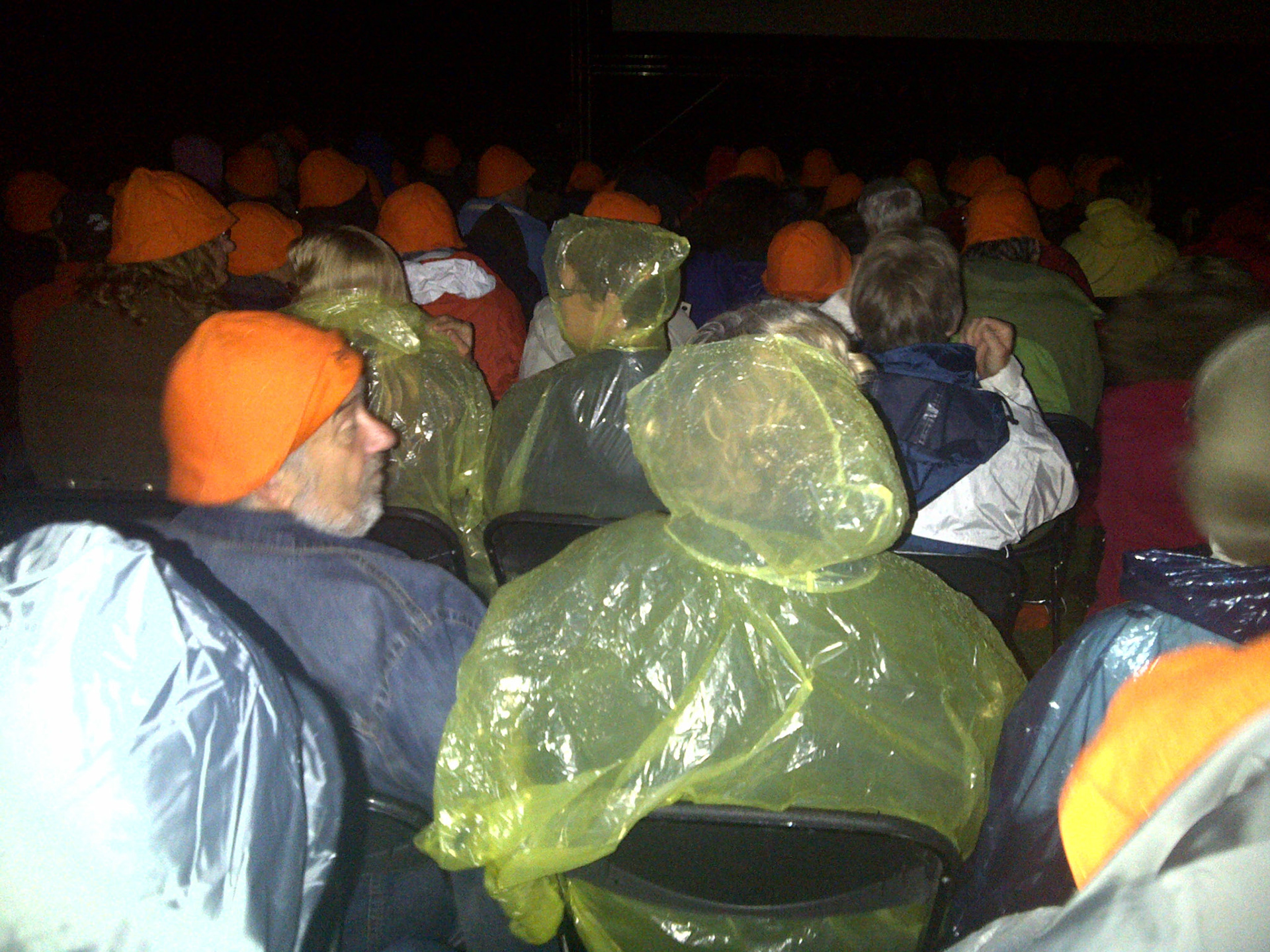 Oh jee. De eerste druppels... #LingeFilm