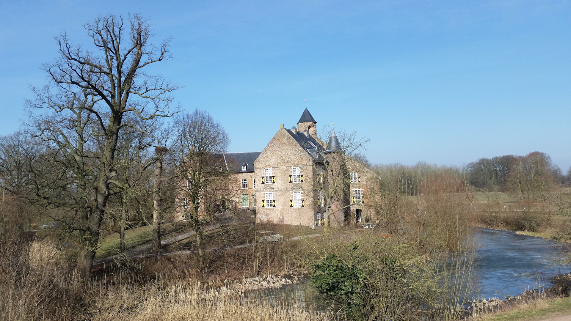Kasteel Waardenburg