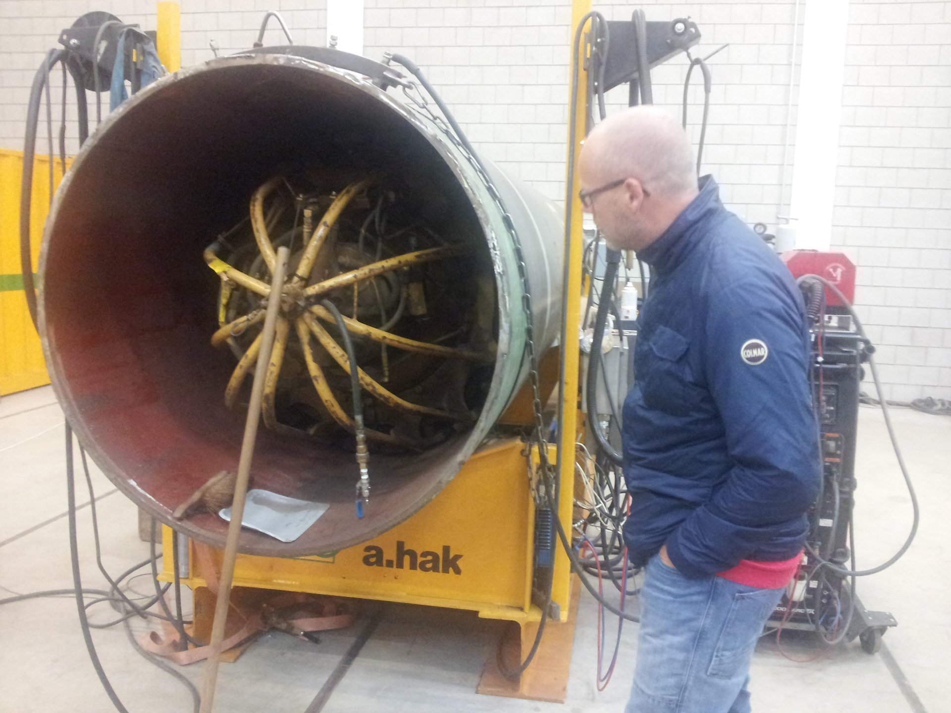 Automatische Lasmachine bij Hak