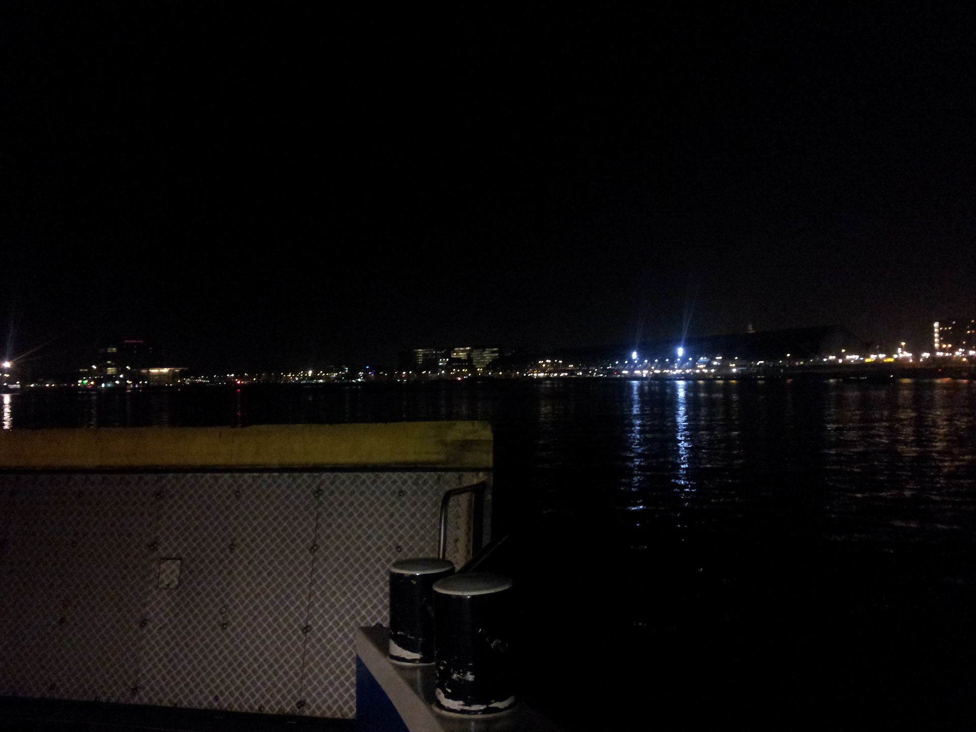 Veerboot terug naar Amsterdam Centraal