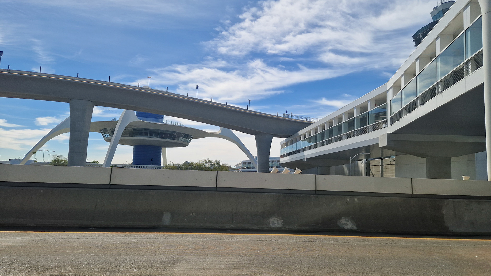 LAX