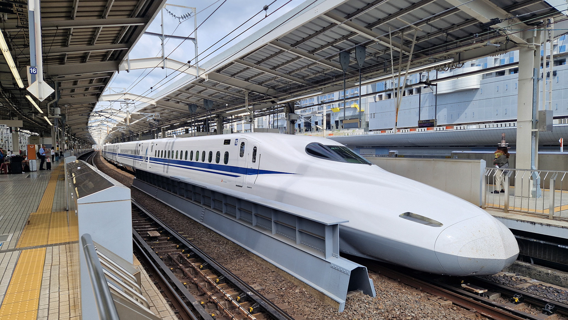 Shinkansen in Kyoto