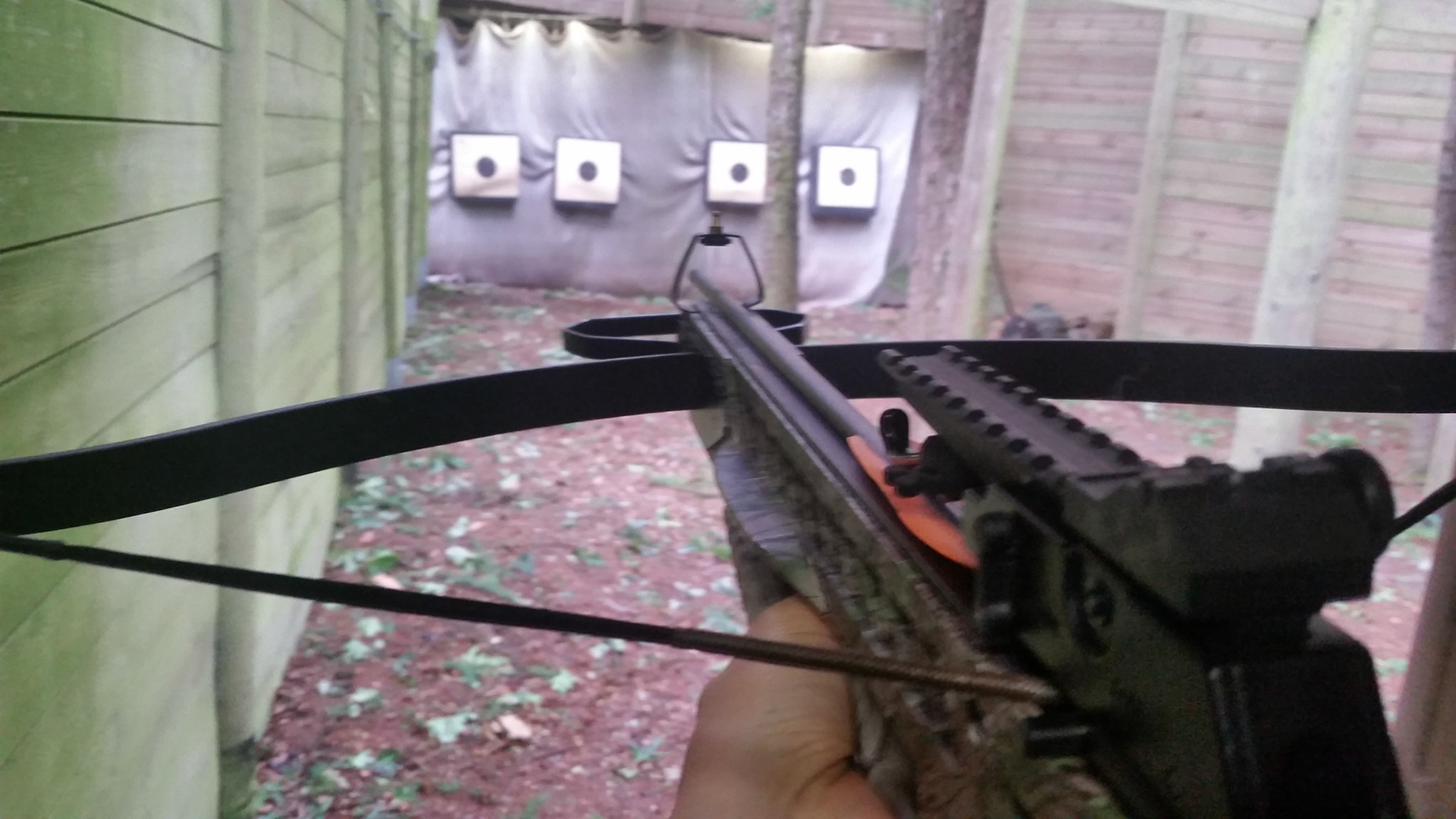 Kruisboog schieten met collega's