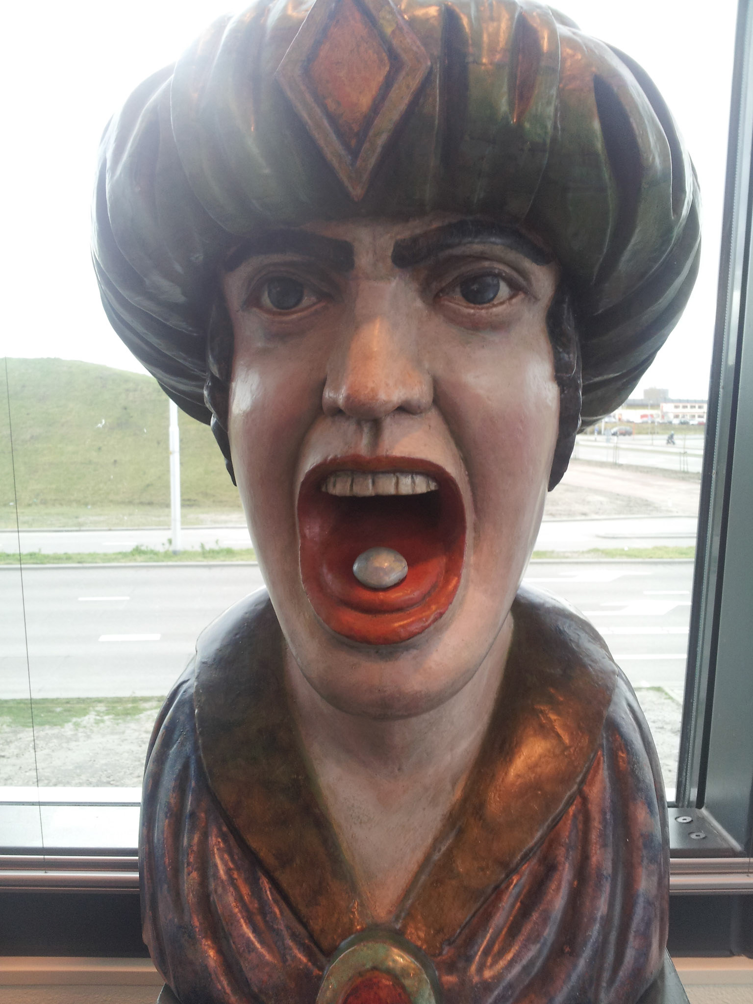 Bij de ingang van Mediq