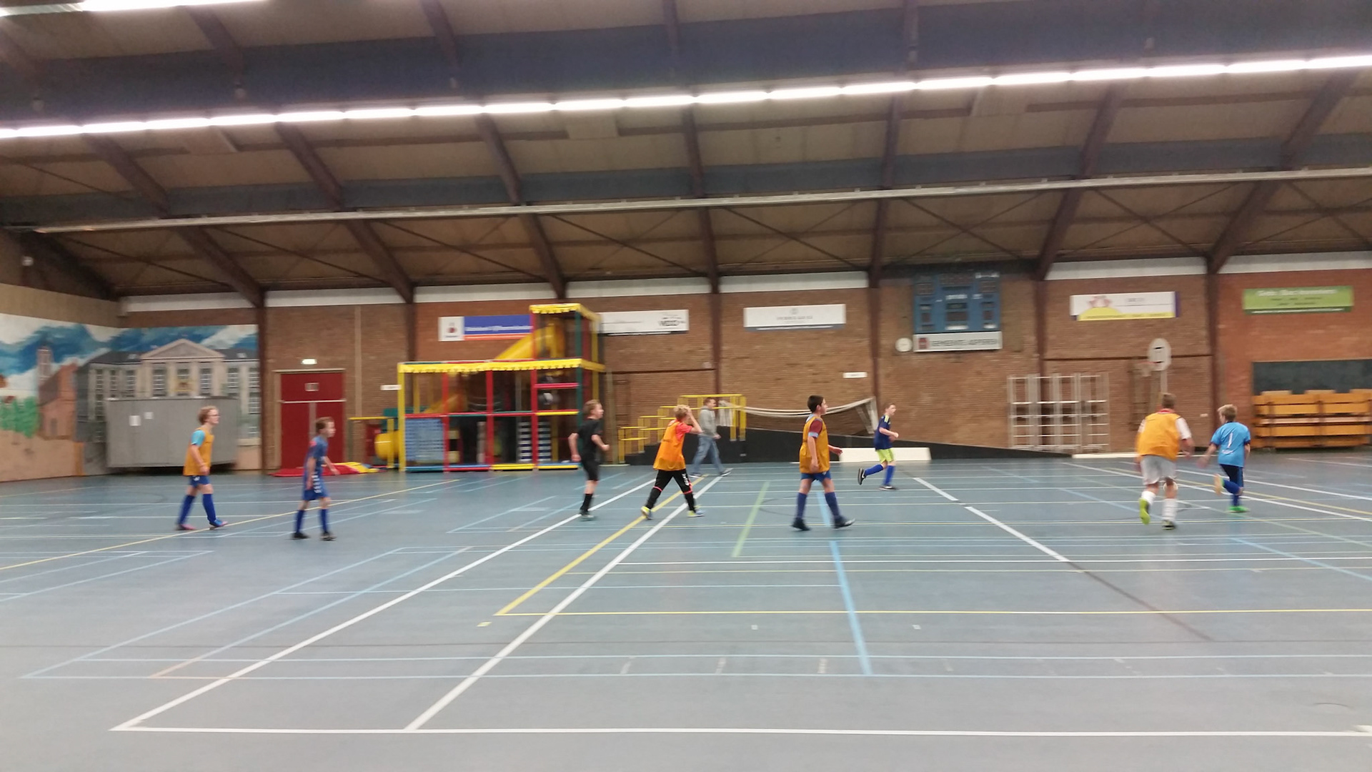 Zaalvoetbal in Asperen