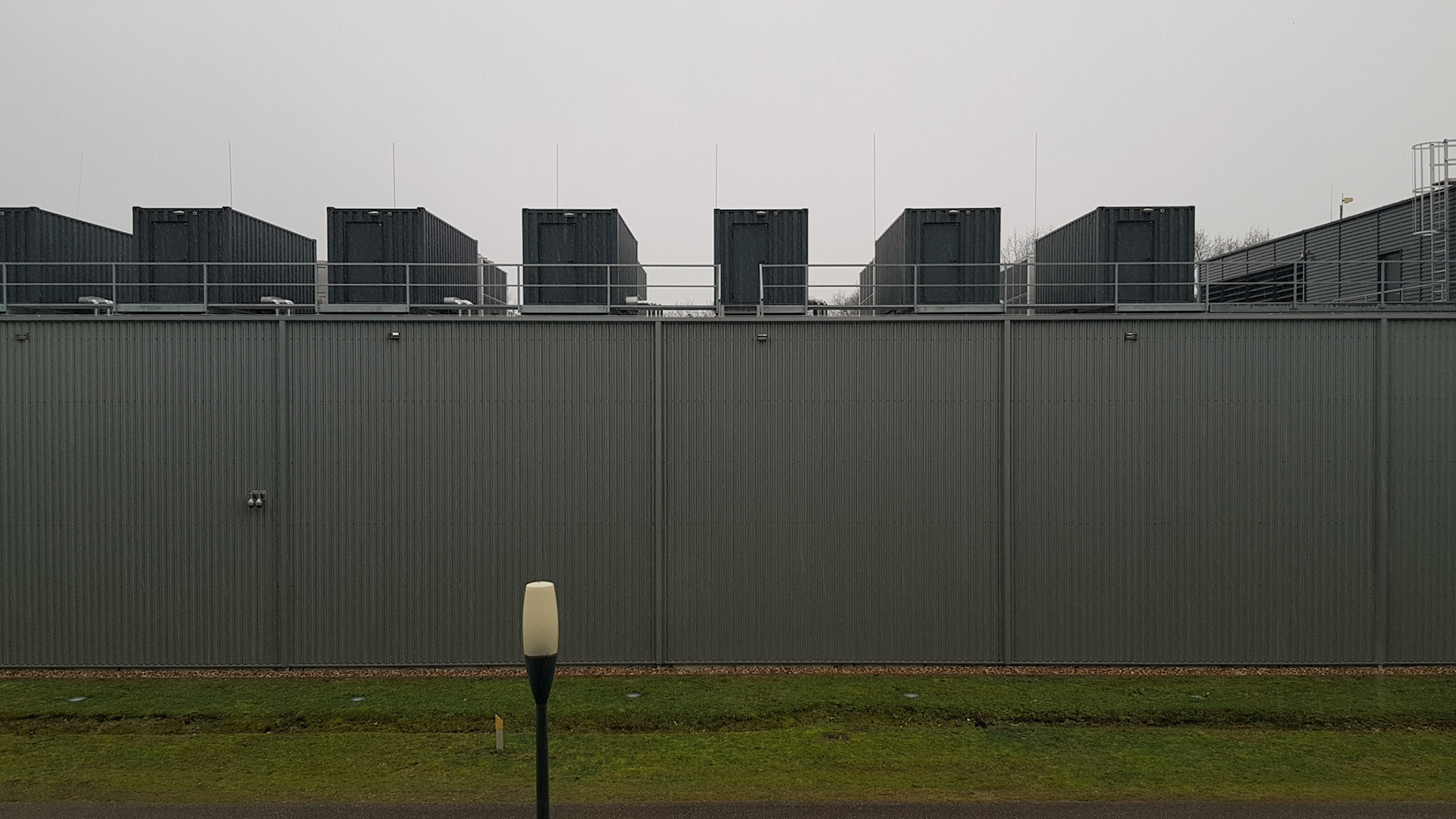 Datacenter minimalism