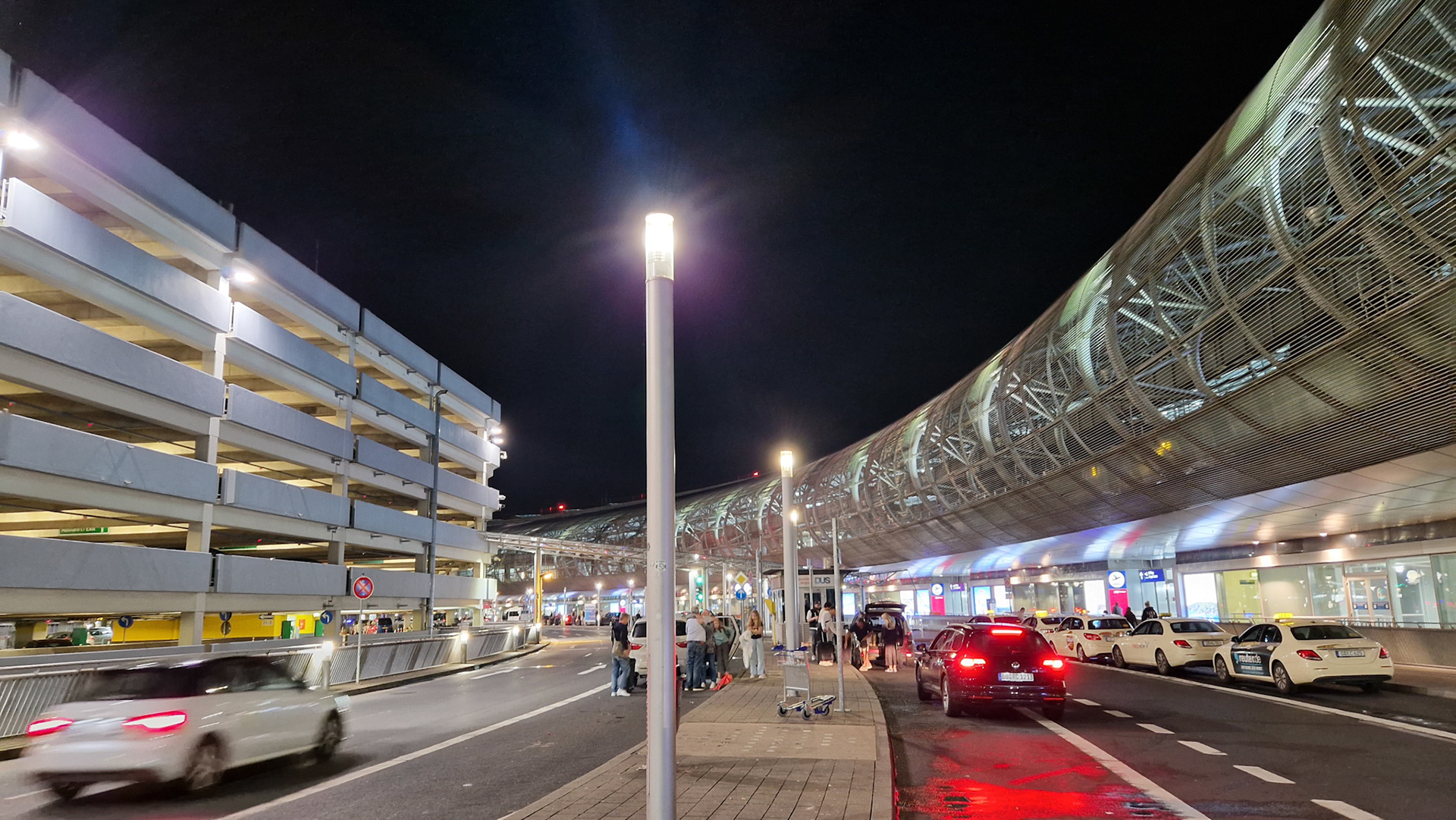 Dusseldorf airport at 3:15