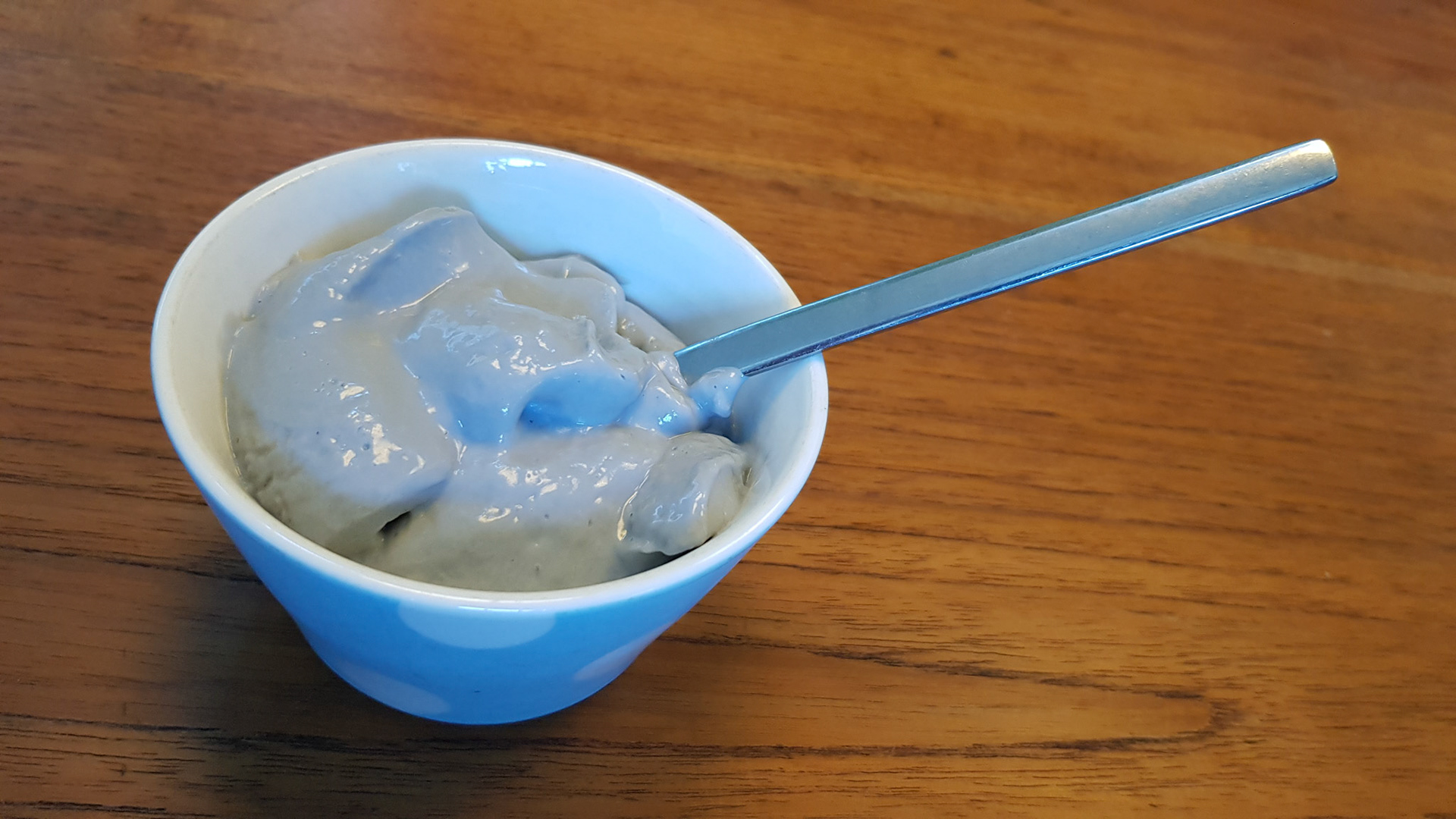 Grey dessert