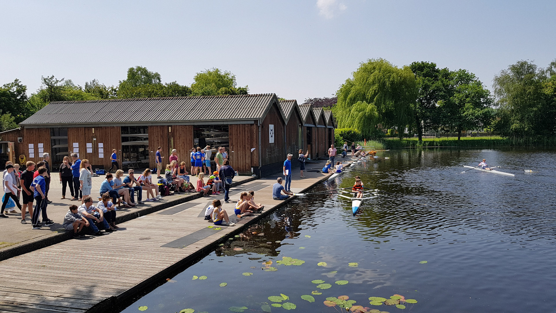 Roeiwedstrijd in Naarden