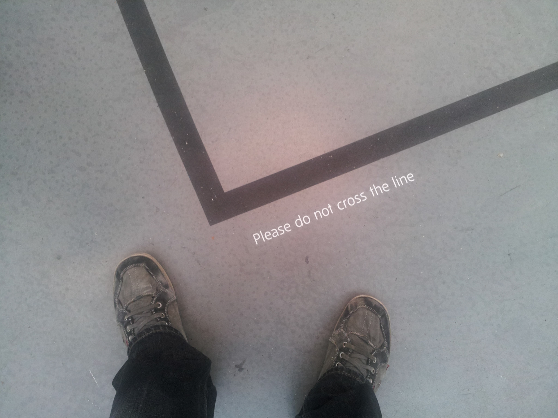 Please do not cross the line