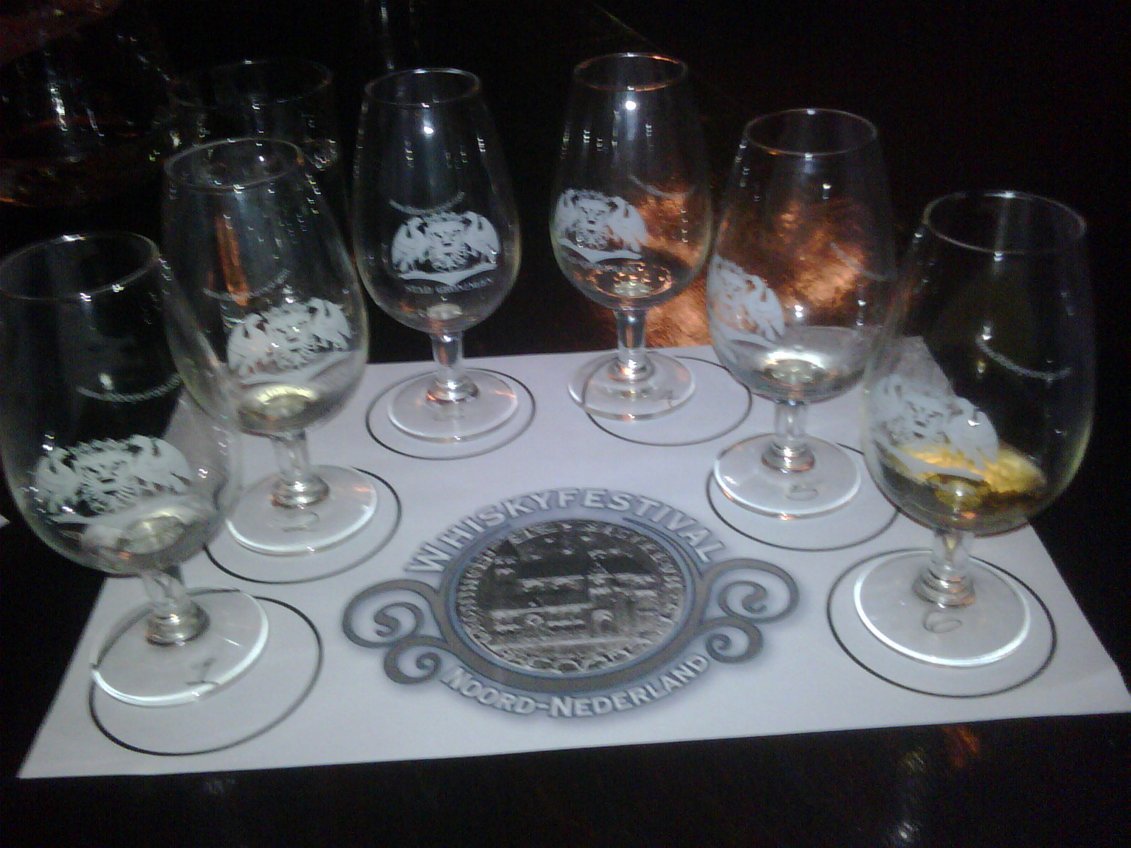 Dutch whisky connection - nosing en tasting - jaren 50 en ouder - Whiskyfestival Groningen 2010