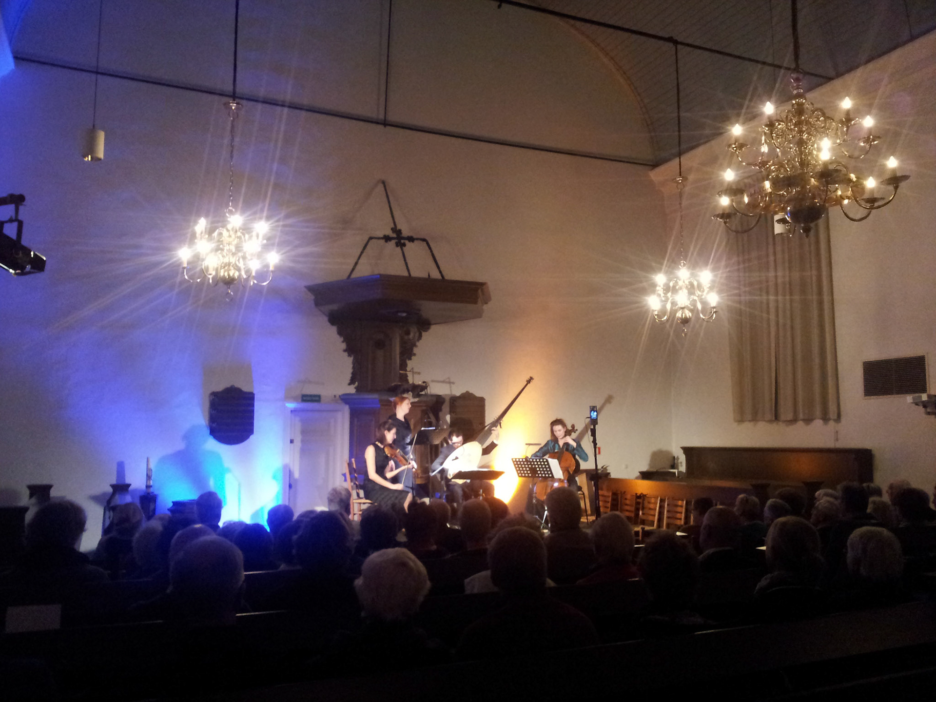 Italiaanse invloeden bij Muziek op de Dijk