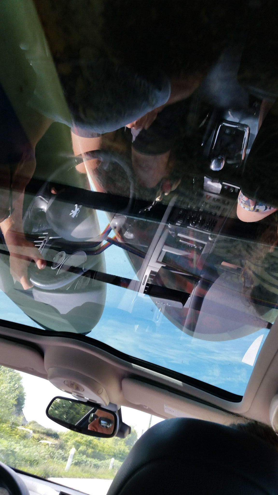 2 surfboards on the roof