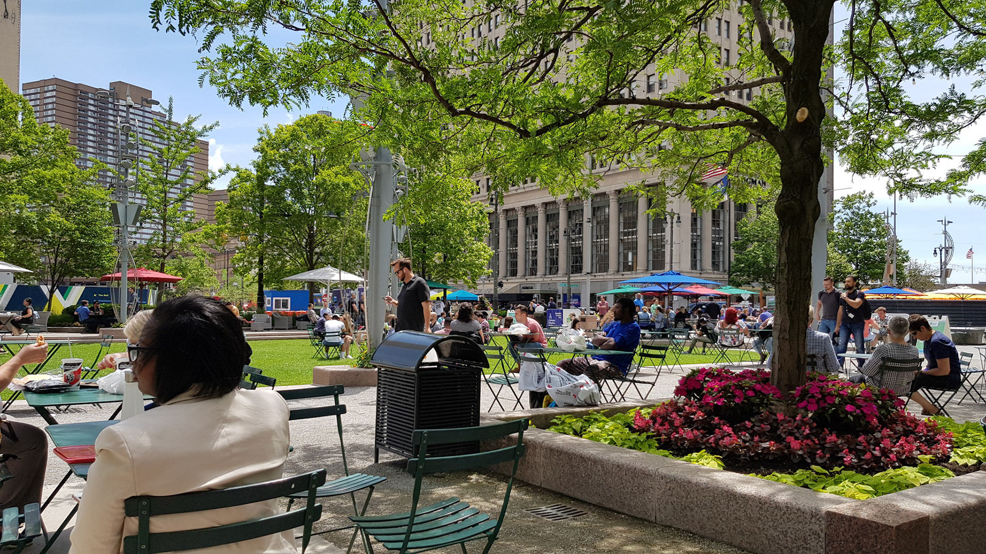Relaxing lunch downtown Detroit