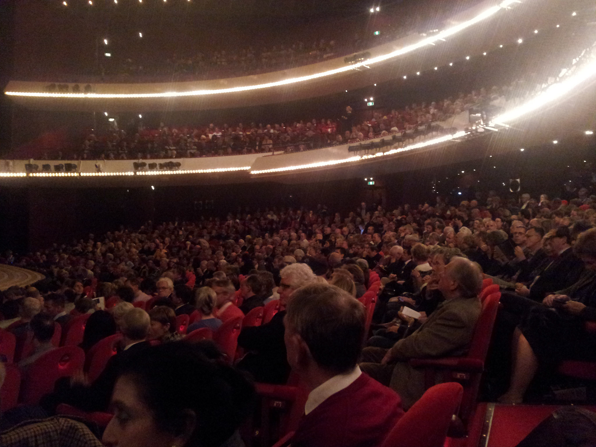 Volle bak in het Muziektheater Amsterdam