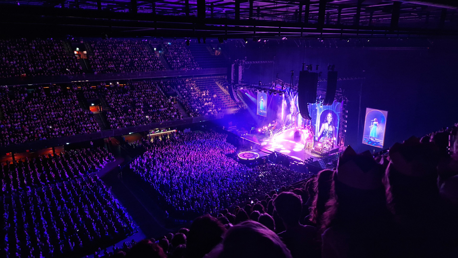 Laufey at the Ziggo