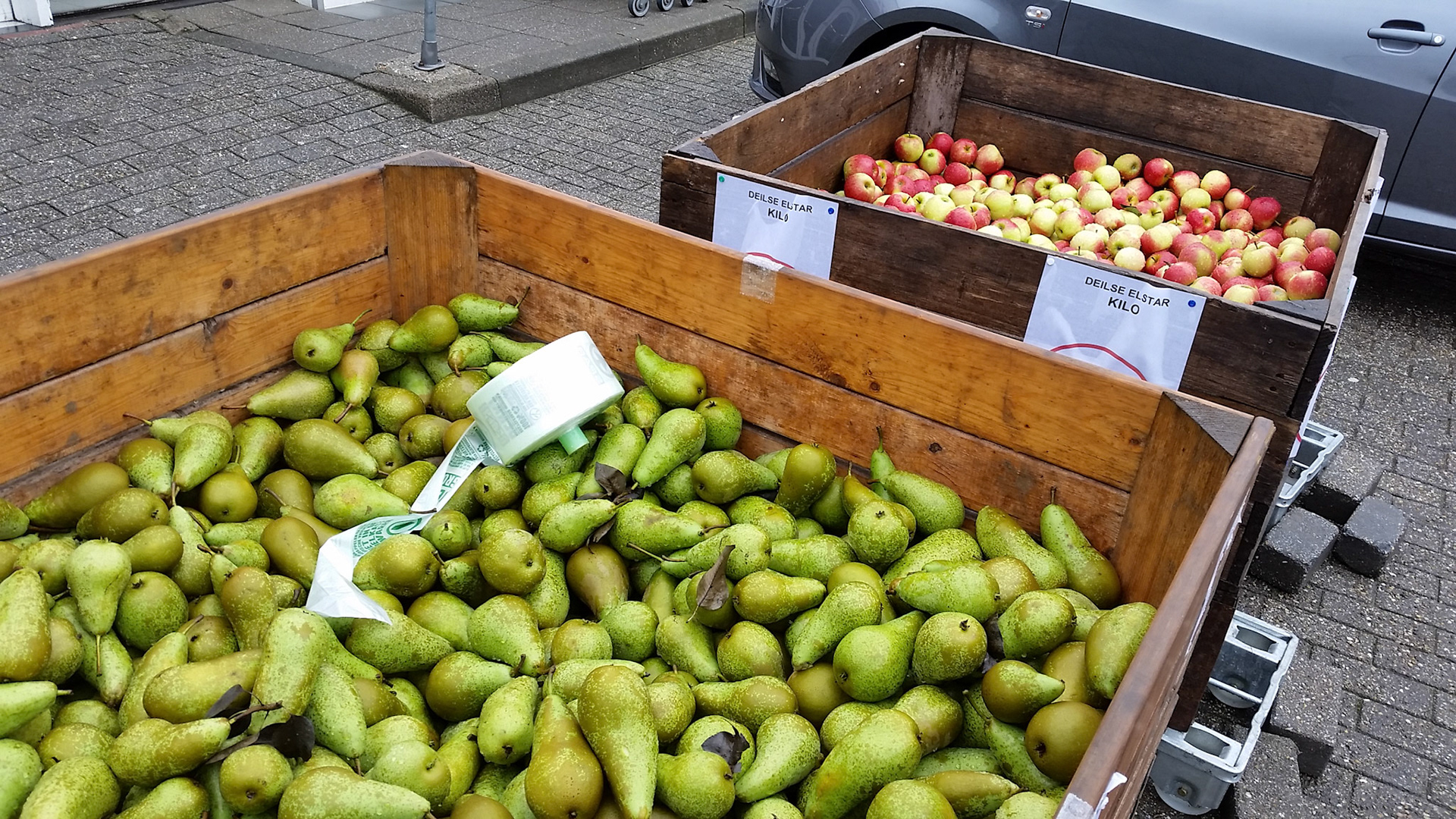 Lokale supermarkt haalt fruit rechtreeks bij de lokale teler
