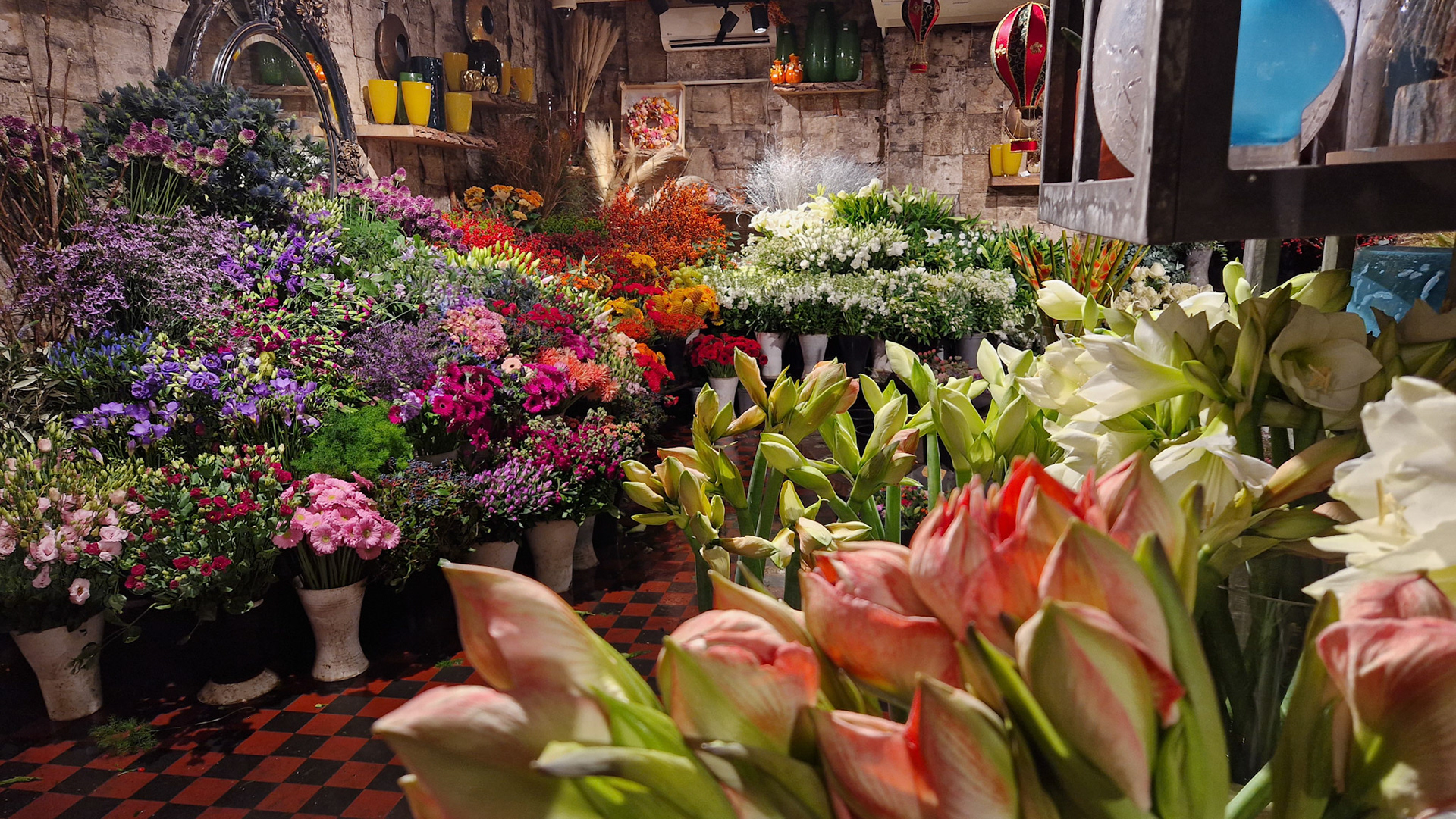 Impressive florist