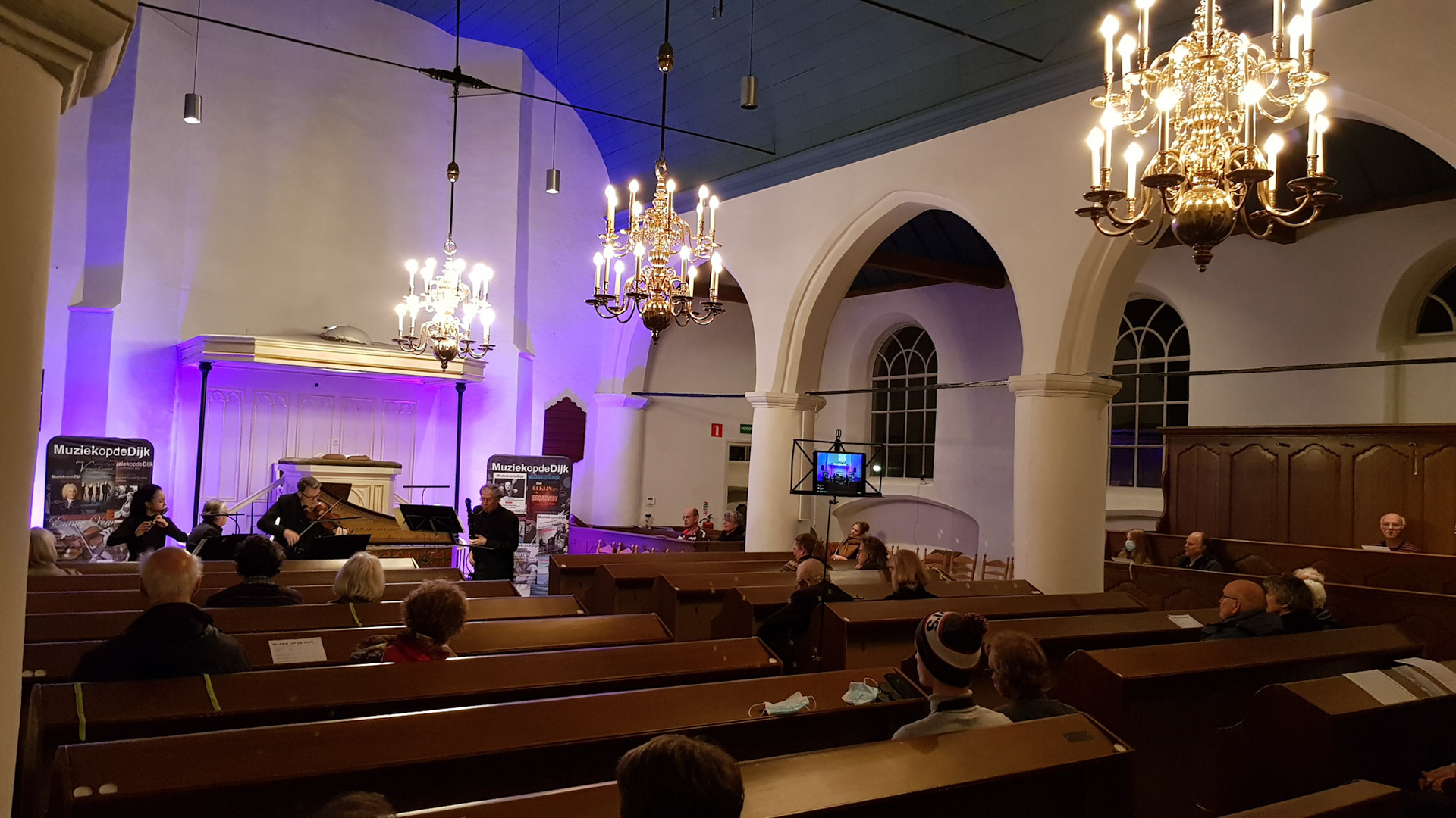 Max 30 plus livestream