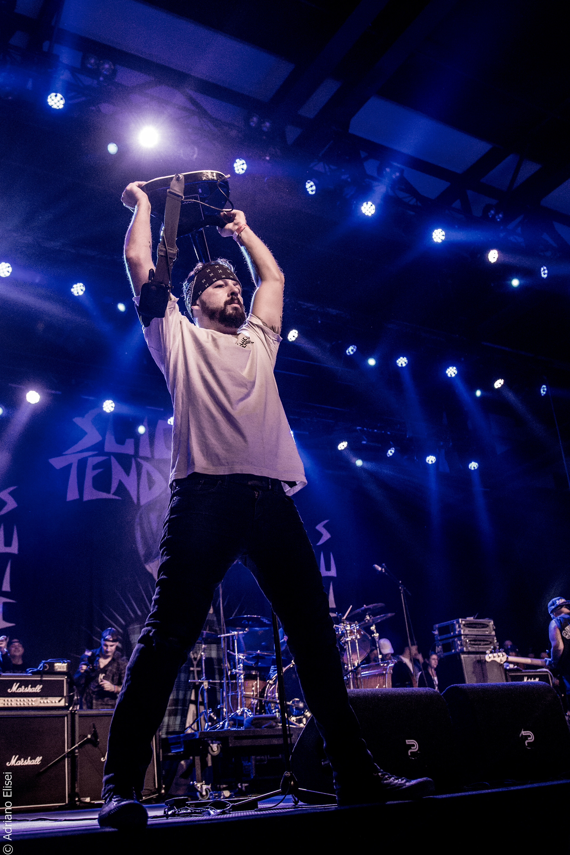 SUICIDAL TENDENCIES - THE SOUNDS OF REVOLUTIONS