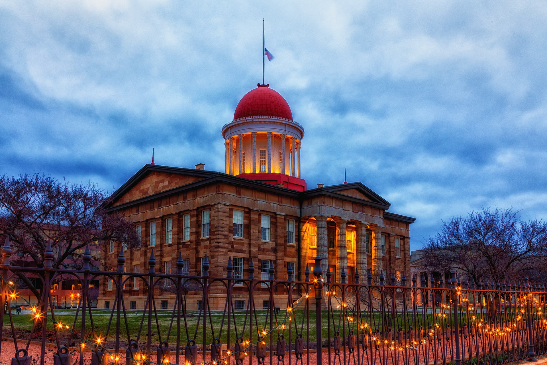Old State Capitol at Christmas