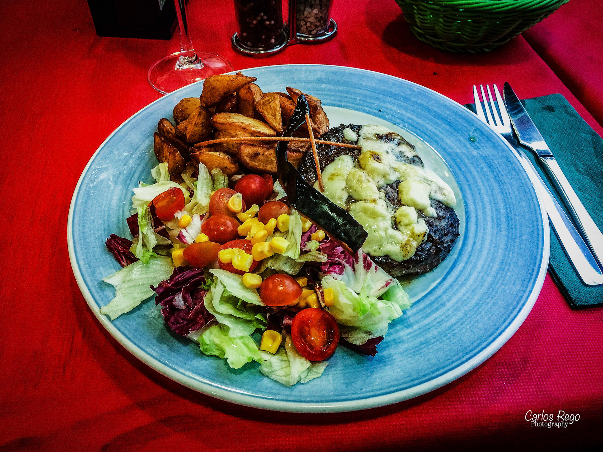 Ristorante Pizzaria Napoletana - Málaga Pizzas y recetas clásicas de la cocina tradicional napolitana en un alegre y colorido restaurante-pizzería Calle Molina Lario, 3, 29015 Málaga  