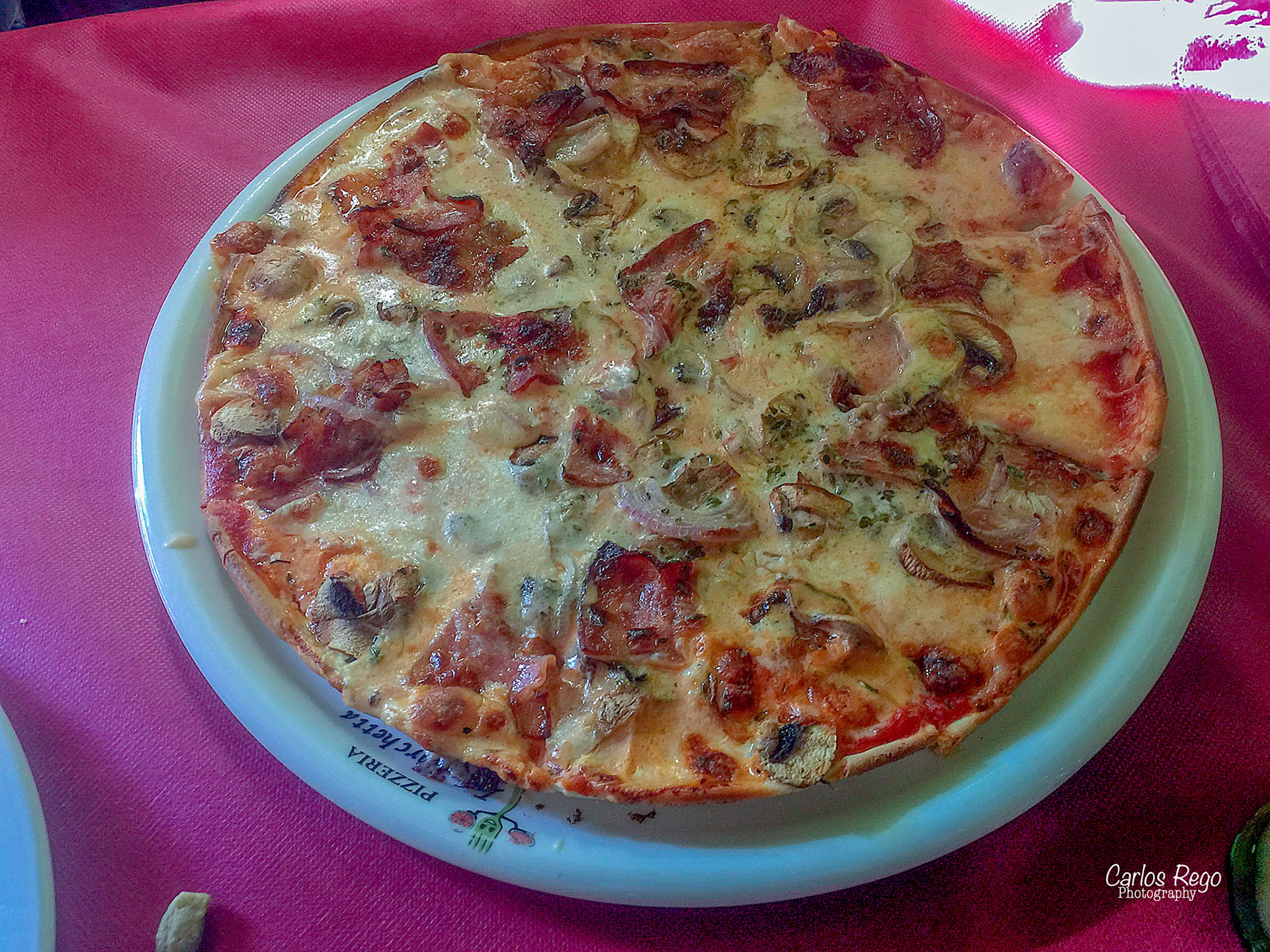 Pizzería La Forchetta Arroyo Frío (La Iruela) Avda. del Campillo 2  Prosciutto tomate  mozzarella orégano champiñones y jamón