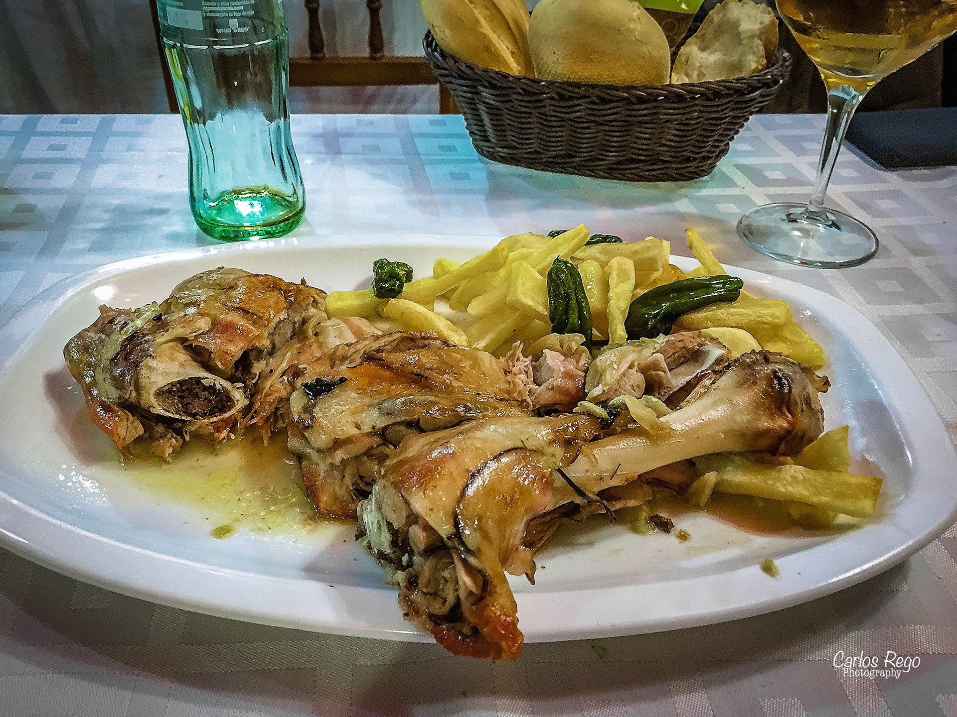 Mesón Mariano - Calle Granados, 2, 29008 Málaga  Paletilla de chivo al horno