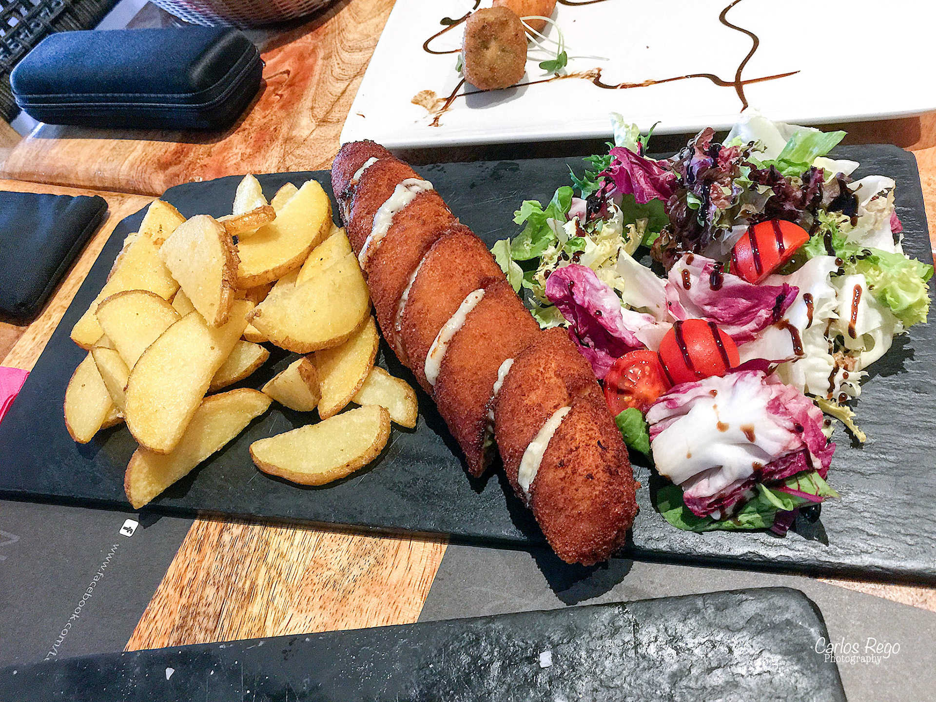 Restaurante L'experience Plaza Obispo 29015 Málaga  Flamenquín cordobés casero de cerdo ibérico, jamón