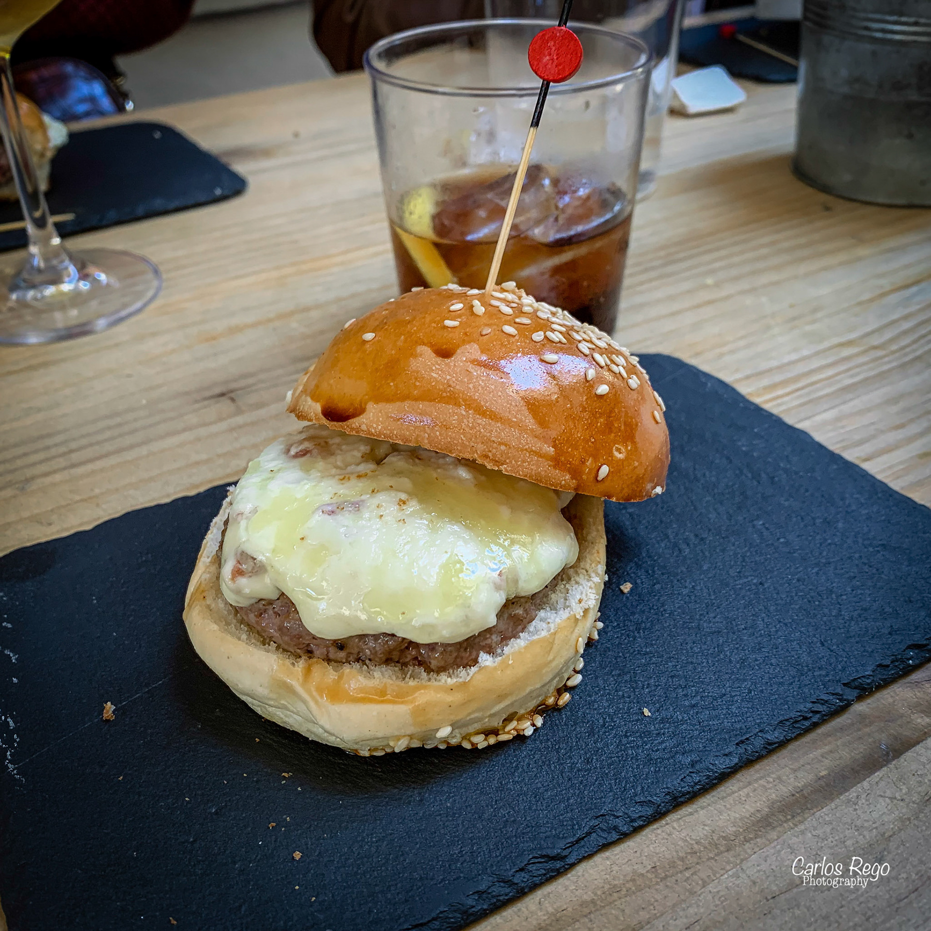La Burguesita - Calle Moreno Monroy, 5, 29015 Málaga  Burger-Pincho de Buey con jamón ibérico y queso Idiazabal