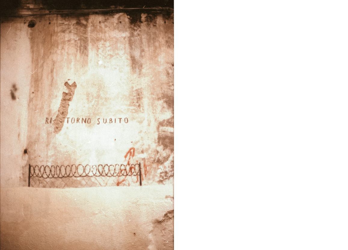 © Camilla Calato Photography. Fanzine project 'a nuttata. Analogue film photography.
