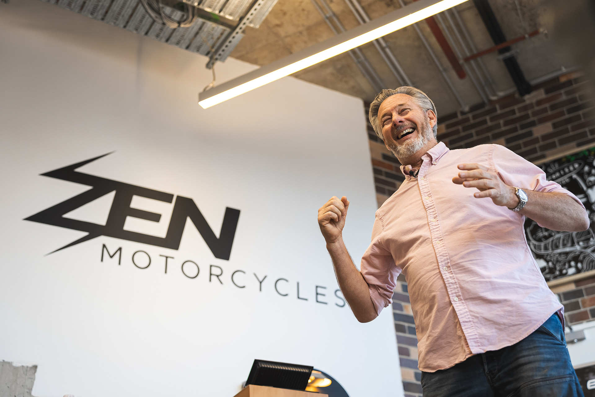 Barry Du Bois presentation at Zen Motorcycles
