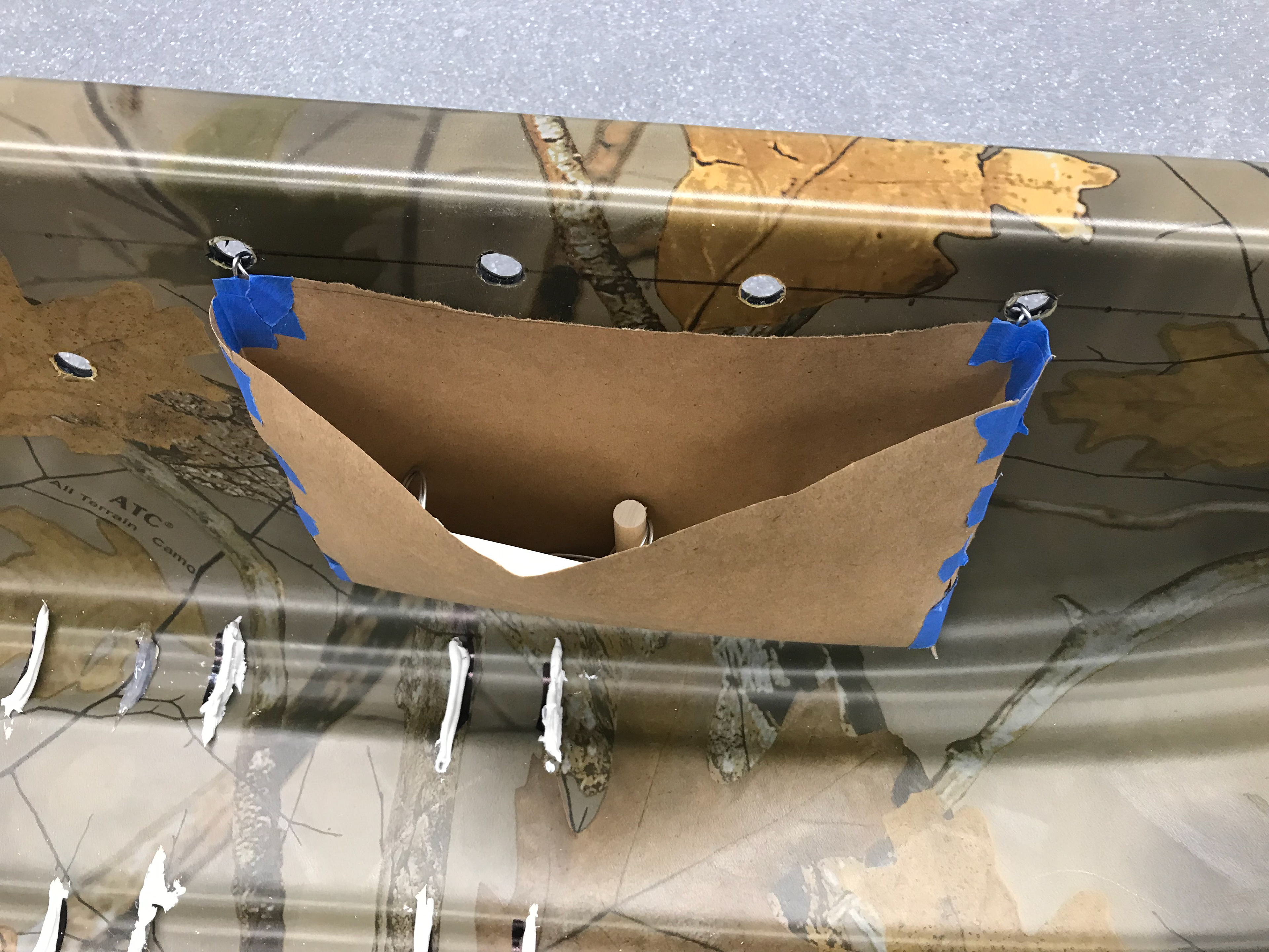 Hanging pocket
