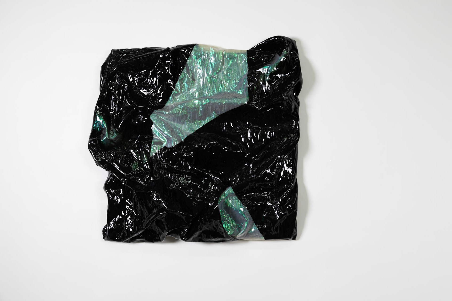 Luminosit 2.0 #4 |2024, Autolack und Mischgewebe auf Leinwand, 46x43x10 cm