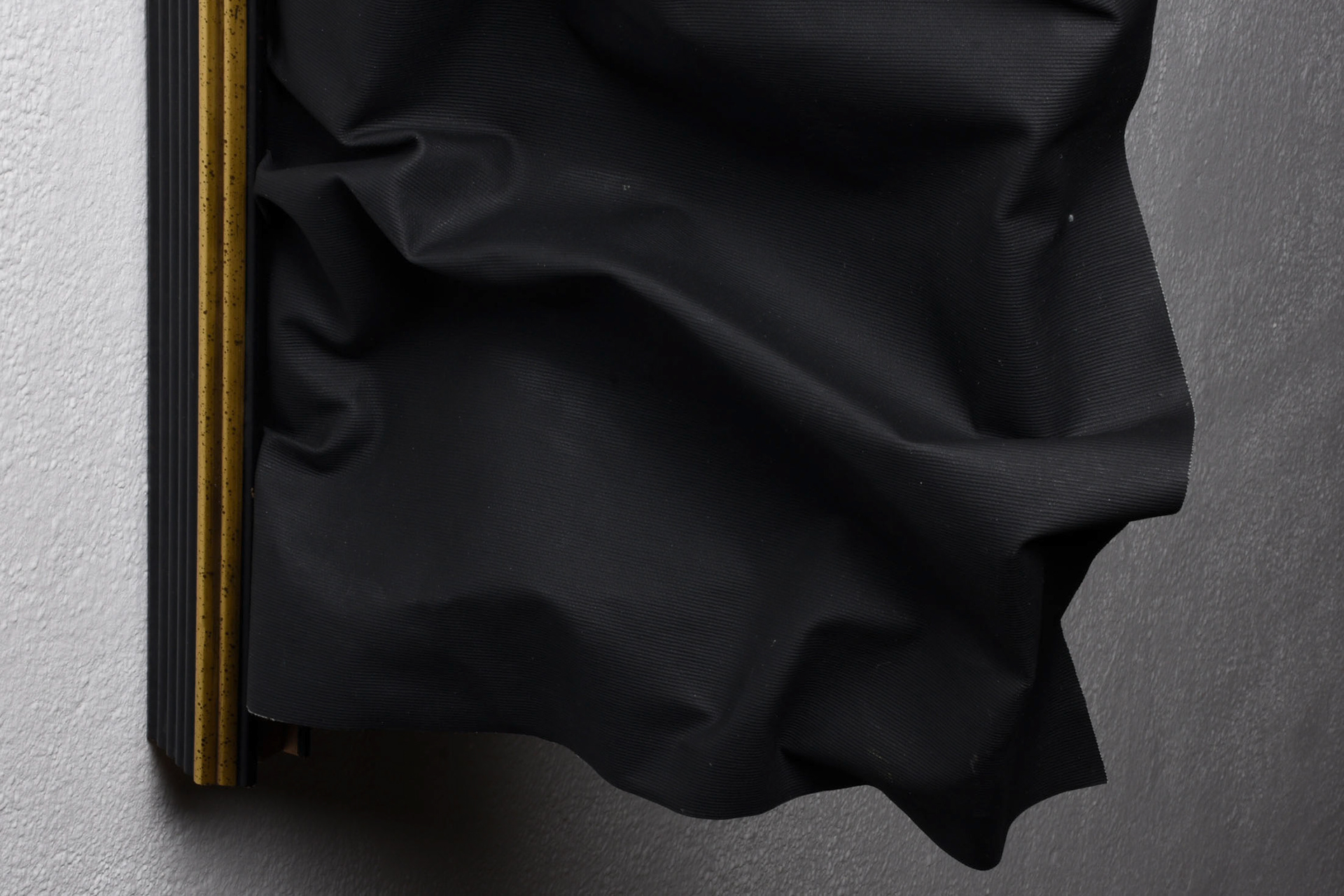 „Ohne Titel“, 2021, Acryl auf Leinwand, 55x30x6 cm.