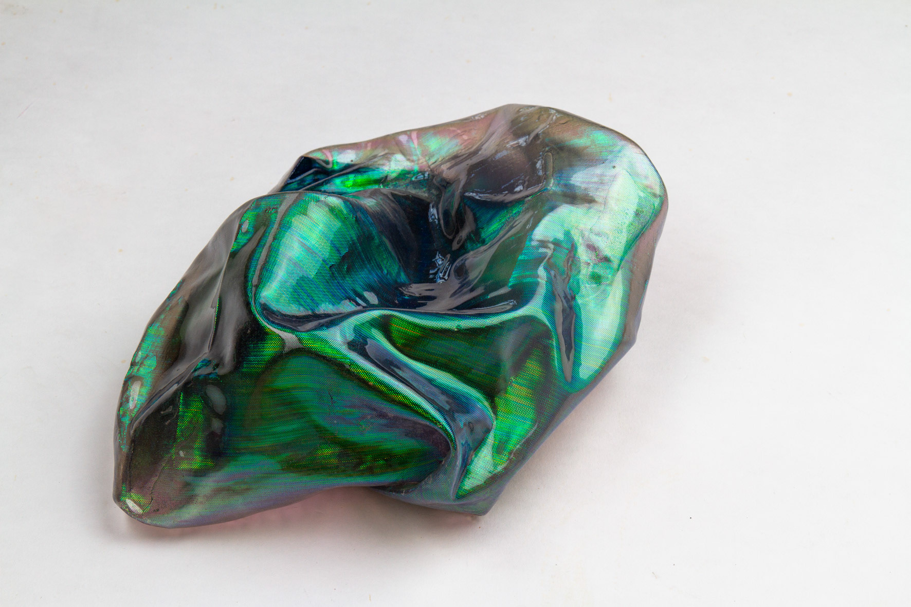 „#1 der Serie Luminoist“, 2023, Mischgewebe mit Autolack, 26x20x10cm